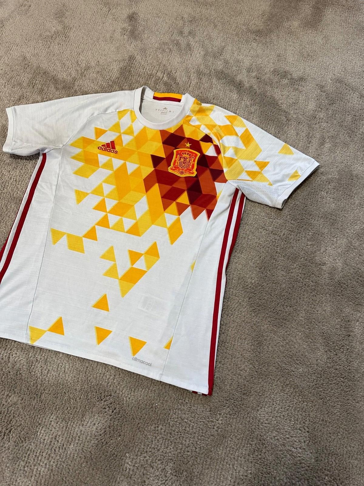 Adidas Spain National Team 2015 2016 Jersey Shirt Soccer Football Size US M / EU 48-50 / 2 - 3 Thumbnail