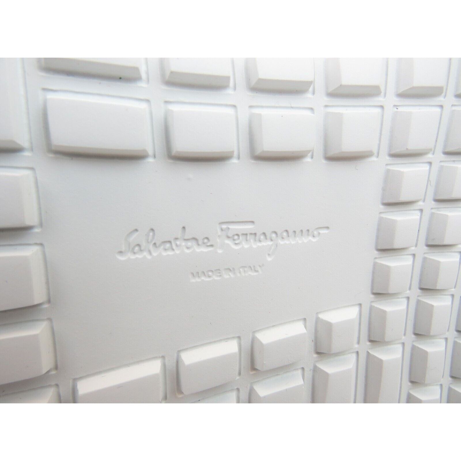 Salvatore Ferragamo FERRAGAMO MANHATTAN WHITE LEATHER GANCINI LOGO SNEAKER 10.5 Size US 11.5 / EU 44-45 - 13 Thumbnail