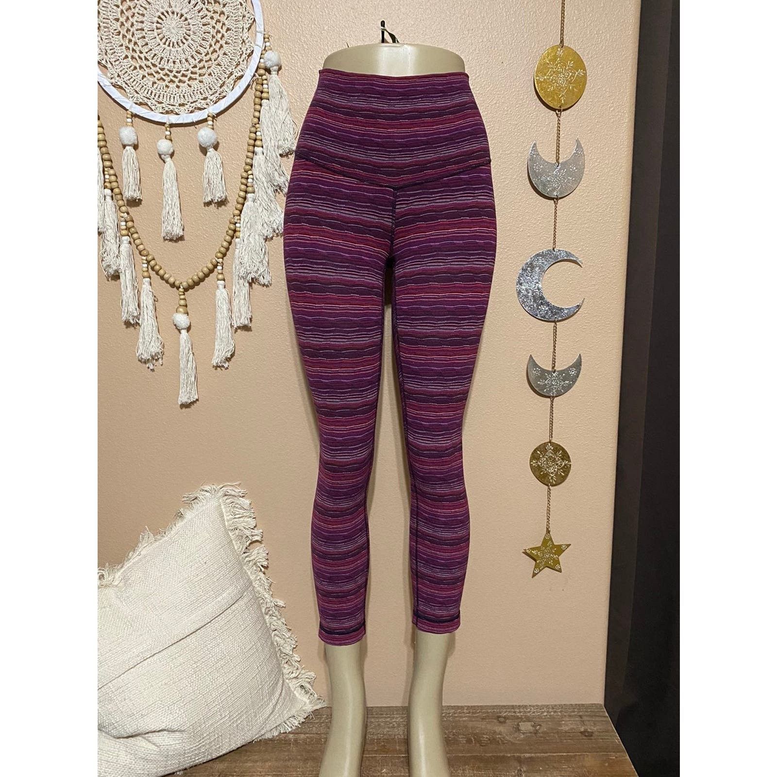 Lululemon Lululemon Tonal Logo Leggings