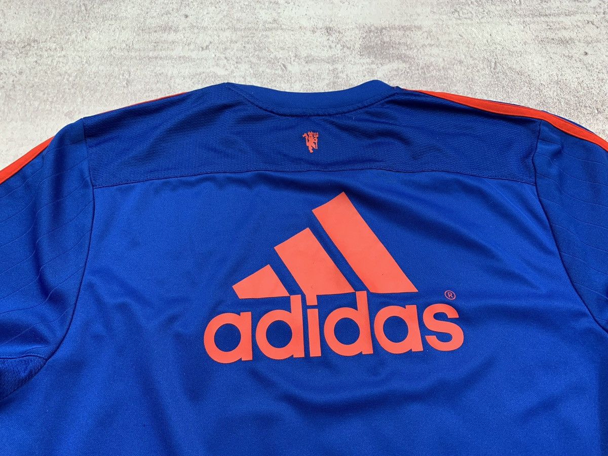 Other Manchester United Training Jersey Football T-Shirt Adidas Size US M / EU 48-50 / 2 - 17 Thumbnail