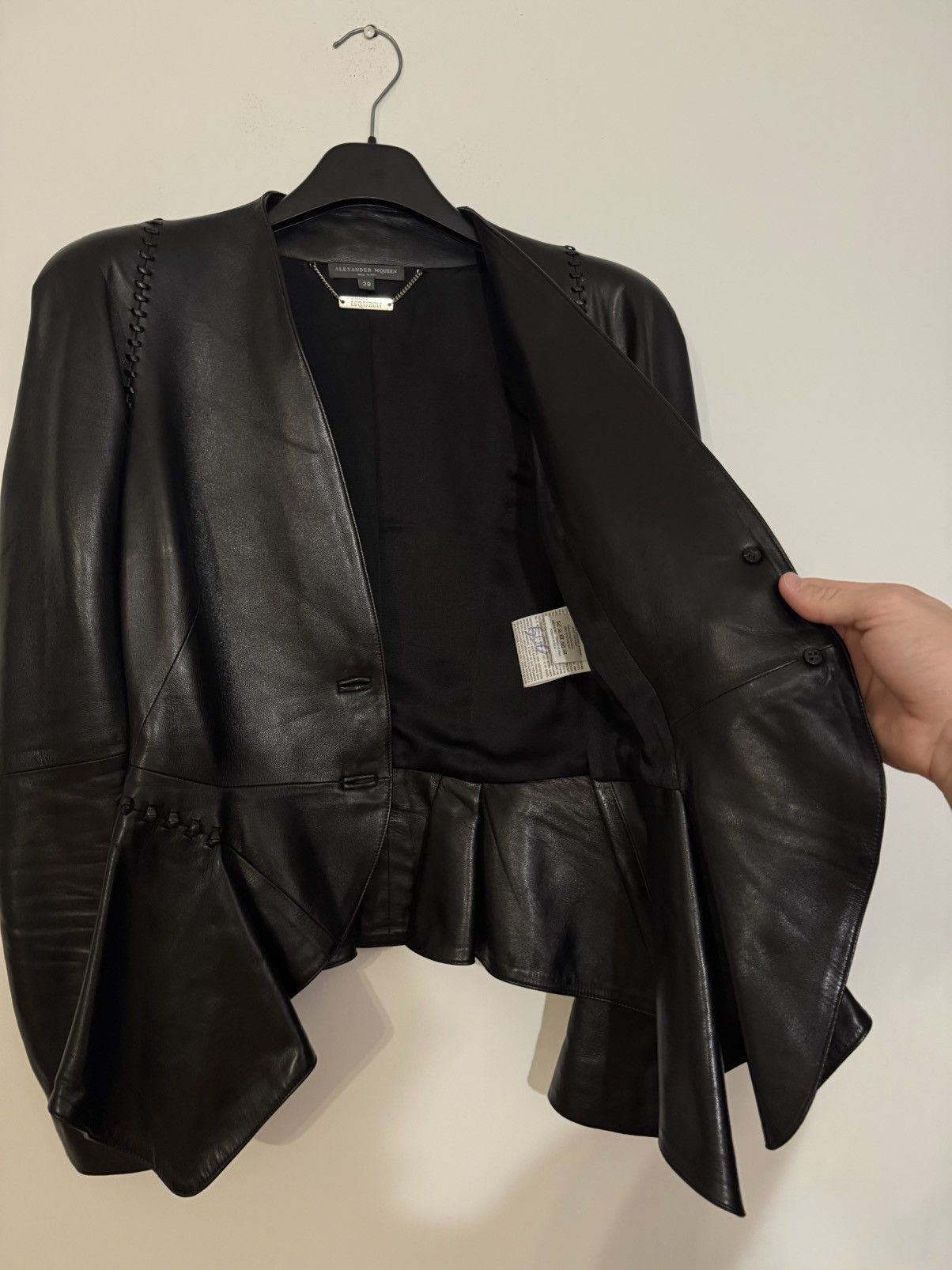 Alexander McQueen Alexander McQueen Leather Jacket Biker Black Fashion Size XS / US 0-2 / IT 36-38 - 16 Thumbnail