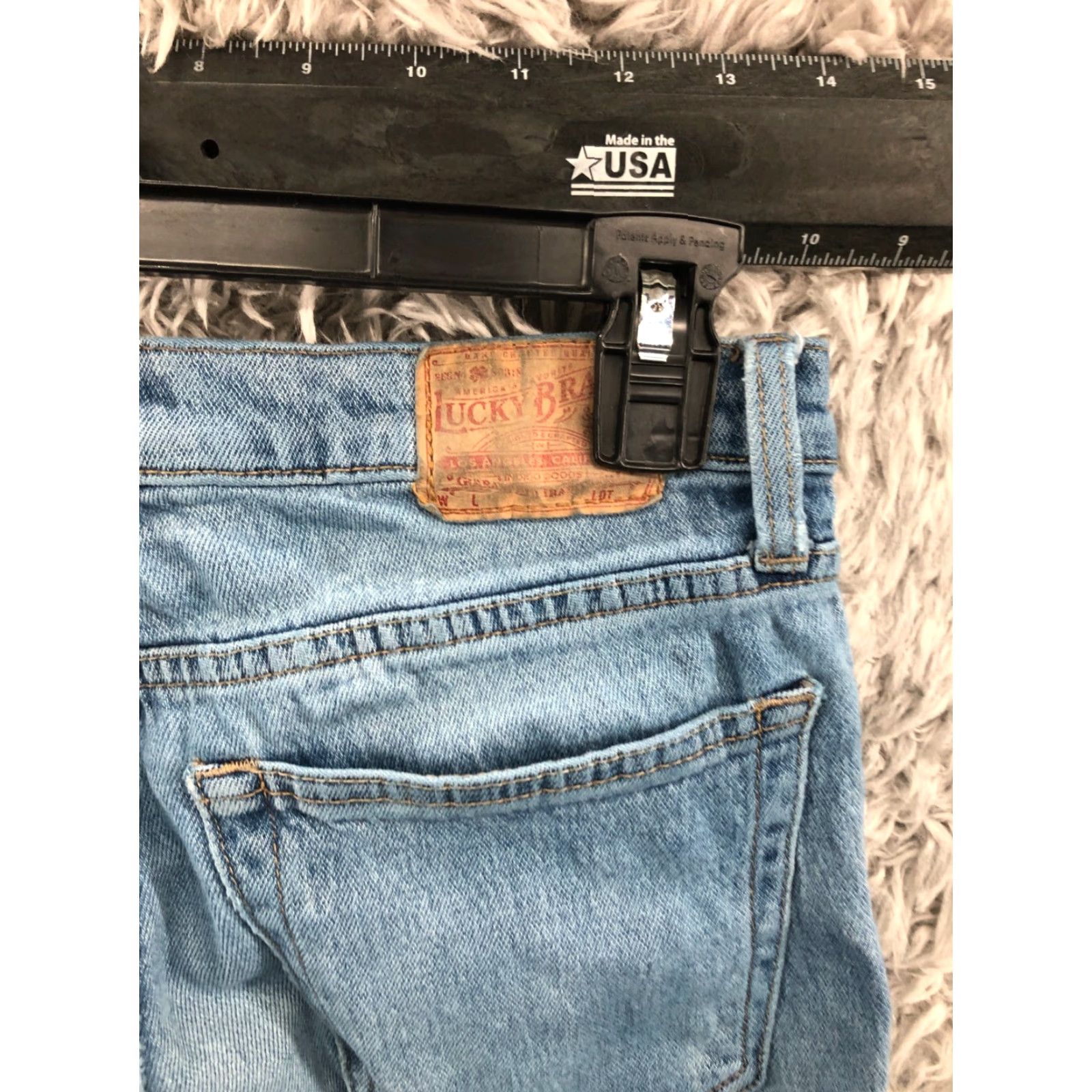 Lucky Brand Lucky Brand Jeans Women's 2 Straight Crop Denim Medium Wash Blue 26 waist 26 Inseam Regular Rise 8.5-10.5 Inseam Belt Loops 5-Pocket Size 26" / US 2 / IT 38 - 7 Thumbnail