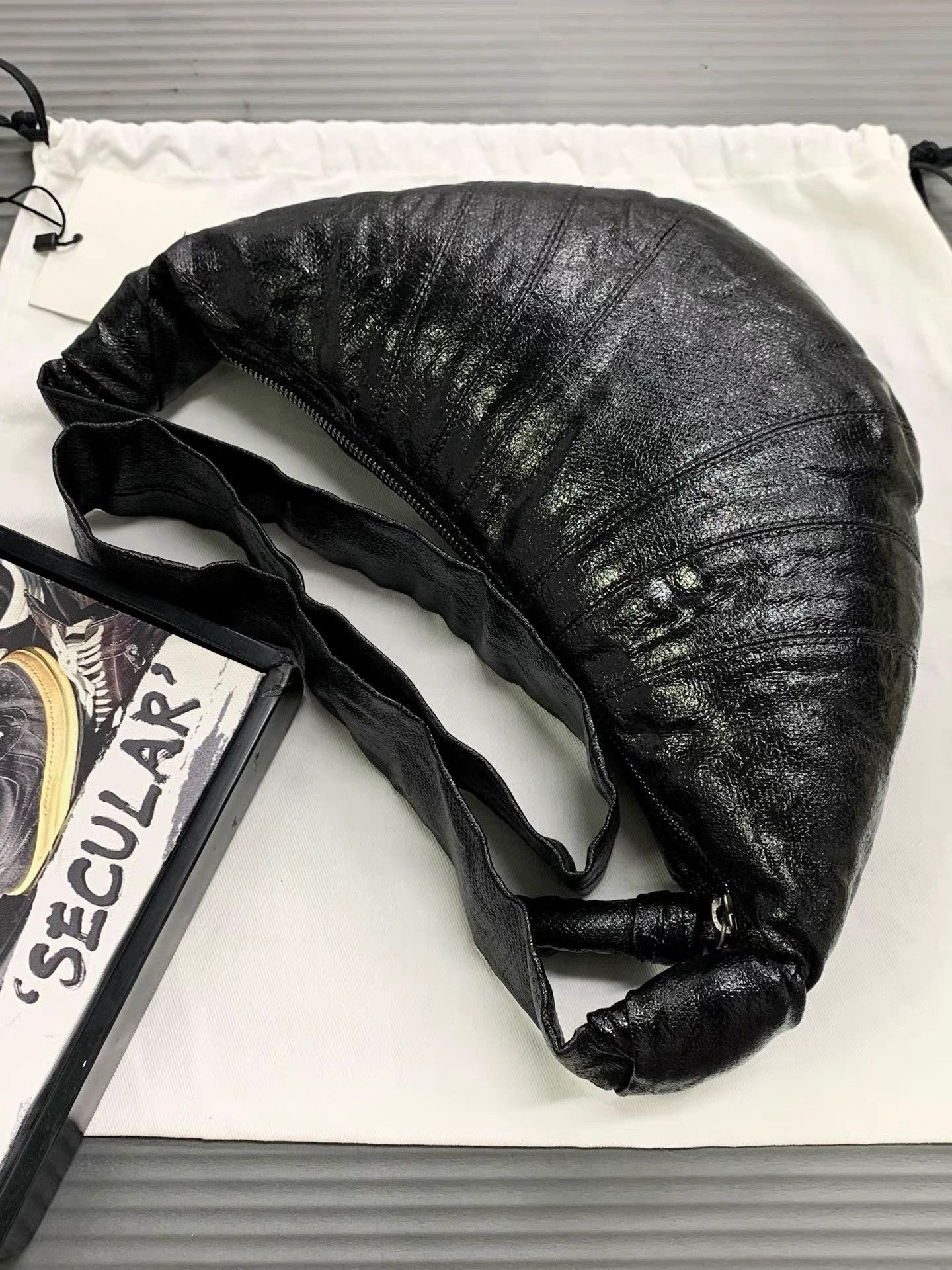 Lemaire Lemaire Small Black Croissant Bag K34 Size ONE SIZE - 4 Thumbnail