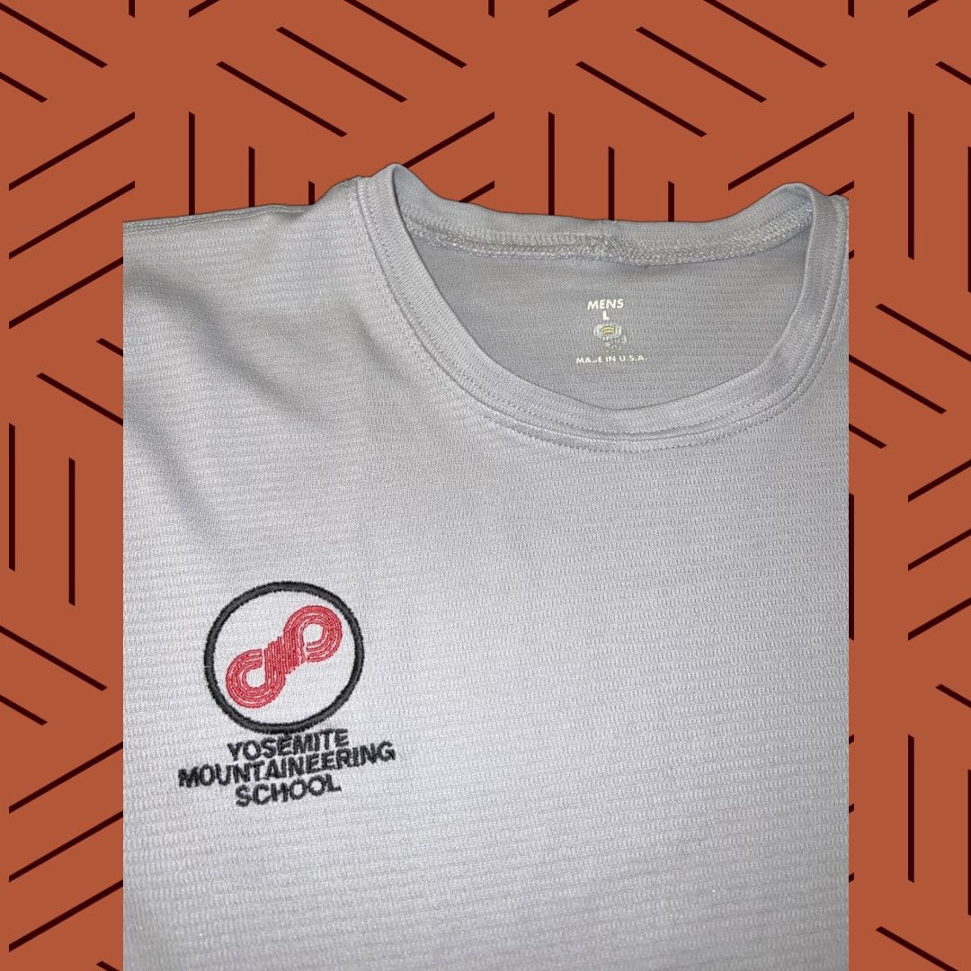 Vintage VINTAGE Yosemite Mountaineering School Shirt L Gray Unbranded Adults Regular Short Sleeve Crew Neck Mountain Rock Climber Logo 70s All Seasons Size US L / EU 52-54 / 3 - 1 Thumbnail