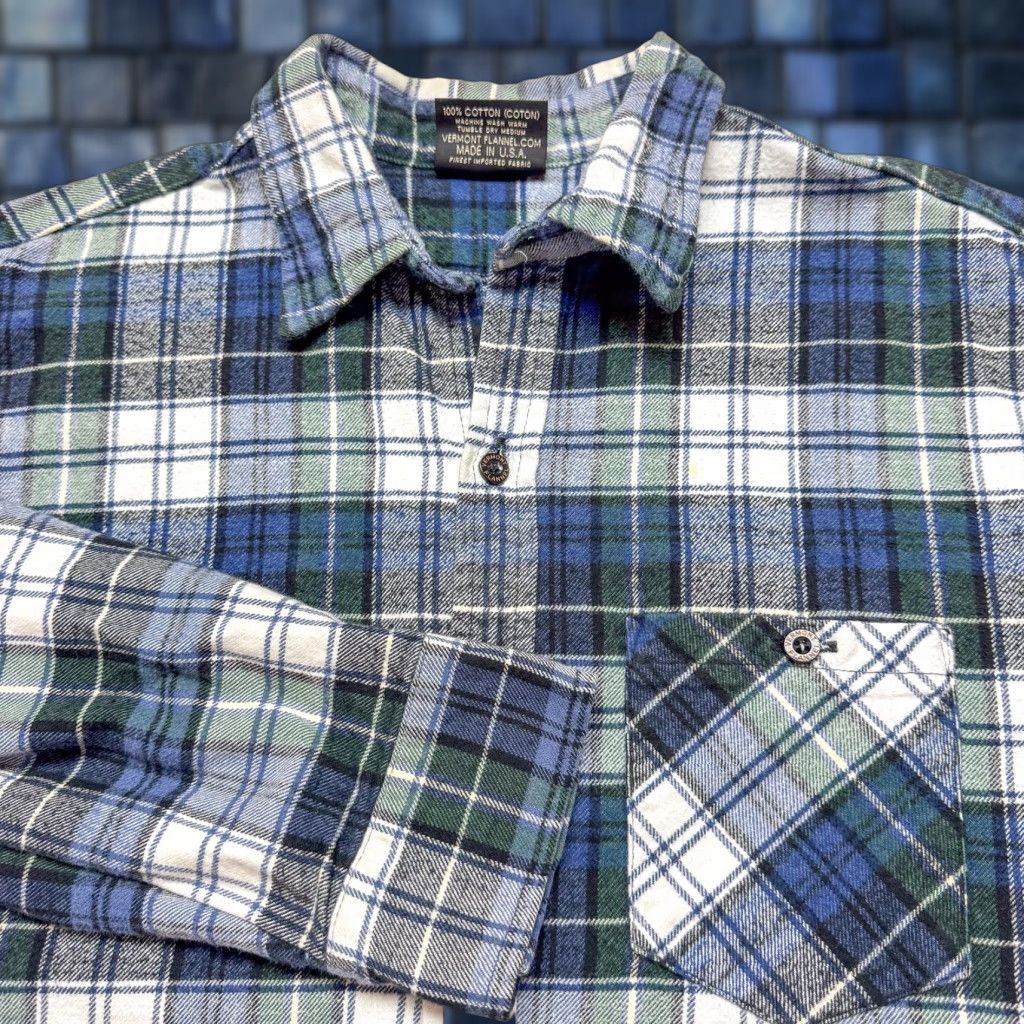 VINTAGE Vermont Flannel Co Shirt Mens XL Blue Green Plaid Button