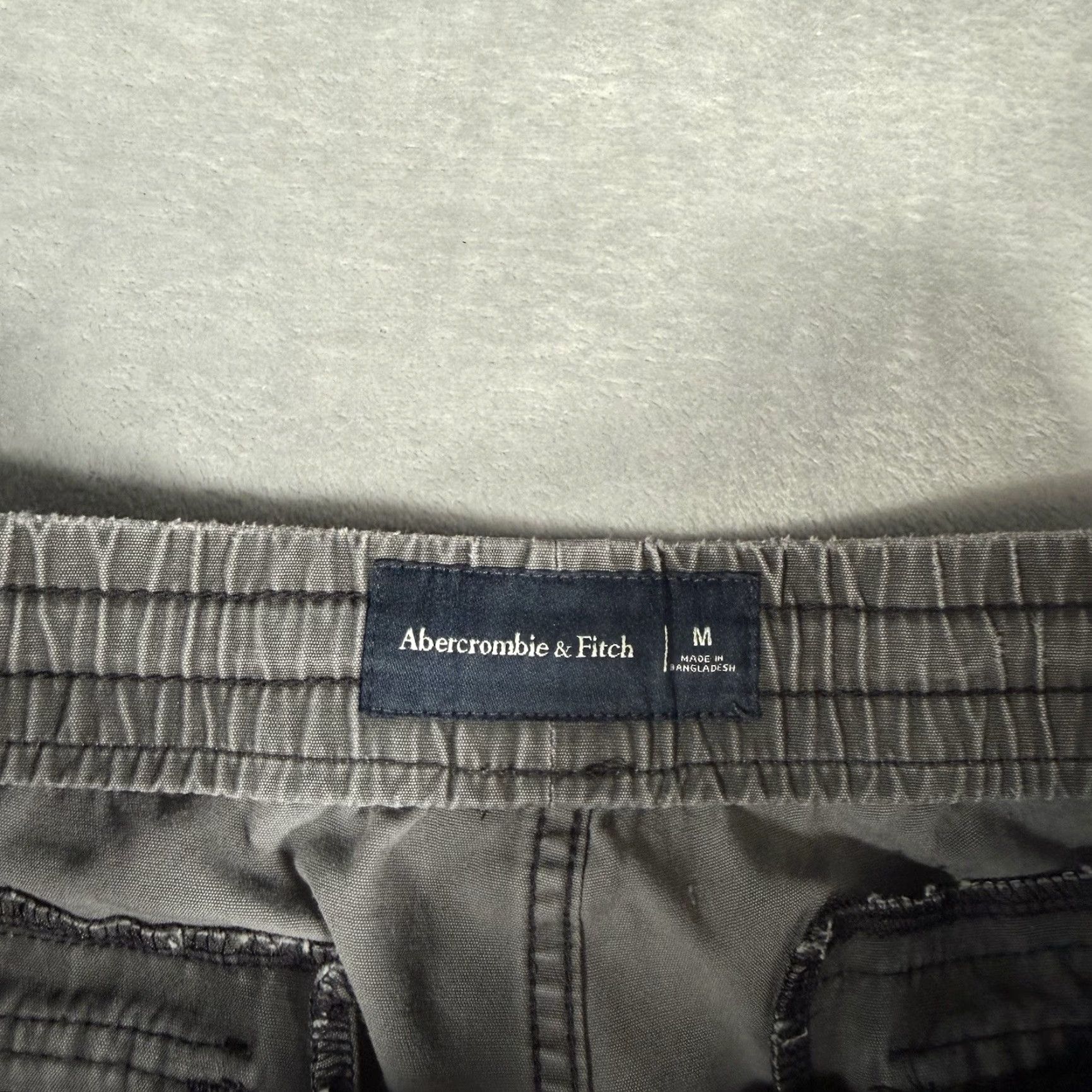 Abercrombie & Fitch Abercrombie & Fitch Cargo Drawstring Pants Mens M 28” Straight Gray Size US 31 - 4 Thumbnail