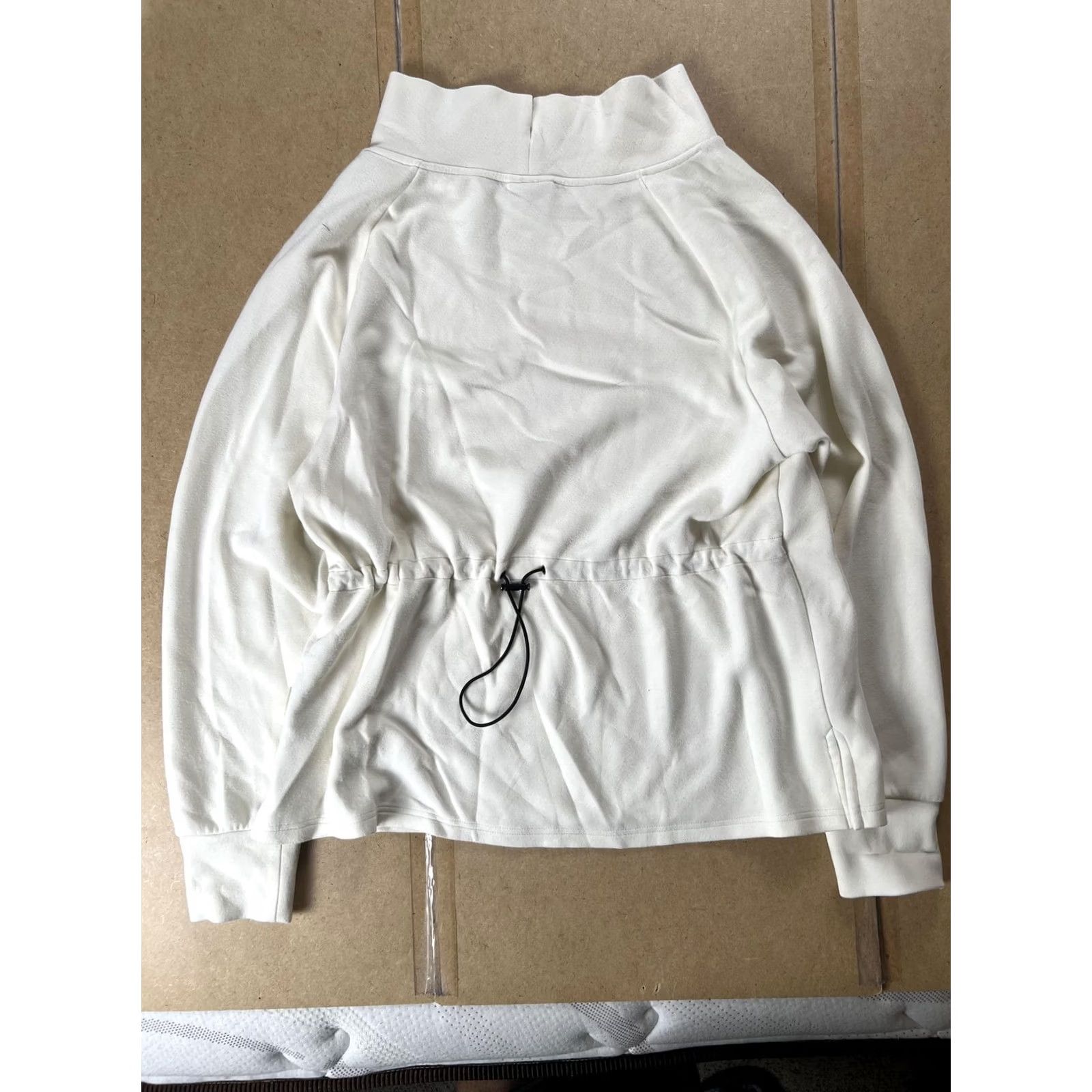 Varley Varley Sweater Womens M White Pullover Mock Neck Lightweight Stretch Raglan Size M / US 6-8 / IT 42-44 - 8 Thumbnail