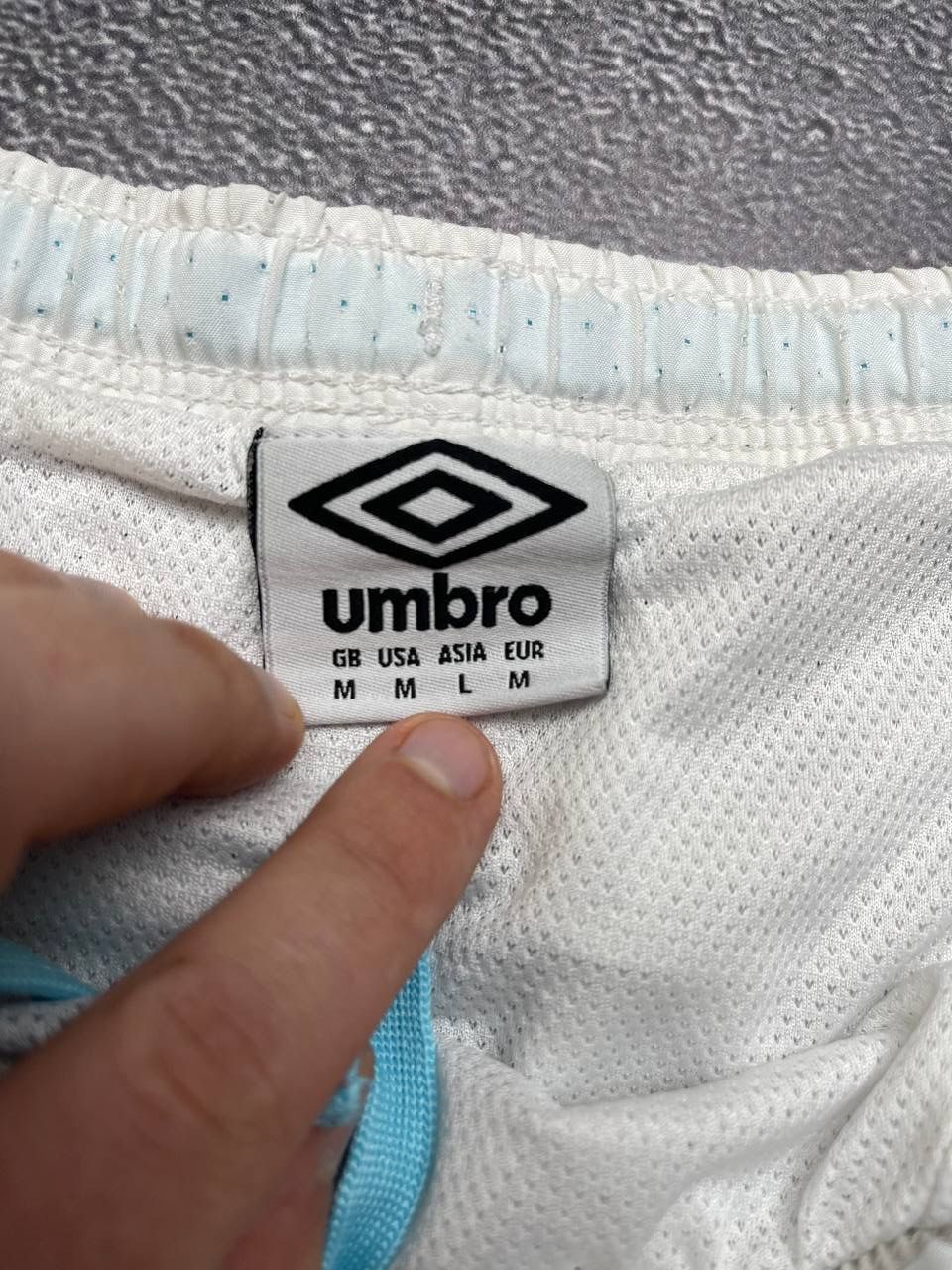 Umbro Vintage Westham Umbro Football Shorts Size M Size US 32 / EU 48 - 3 Thumbnail