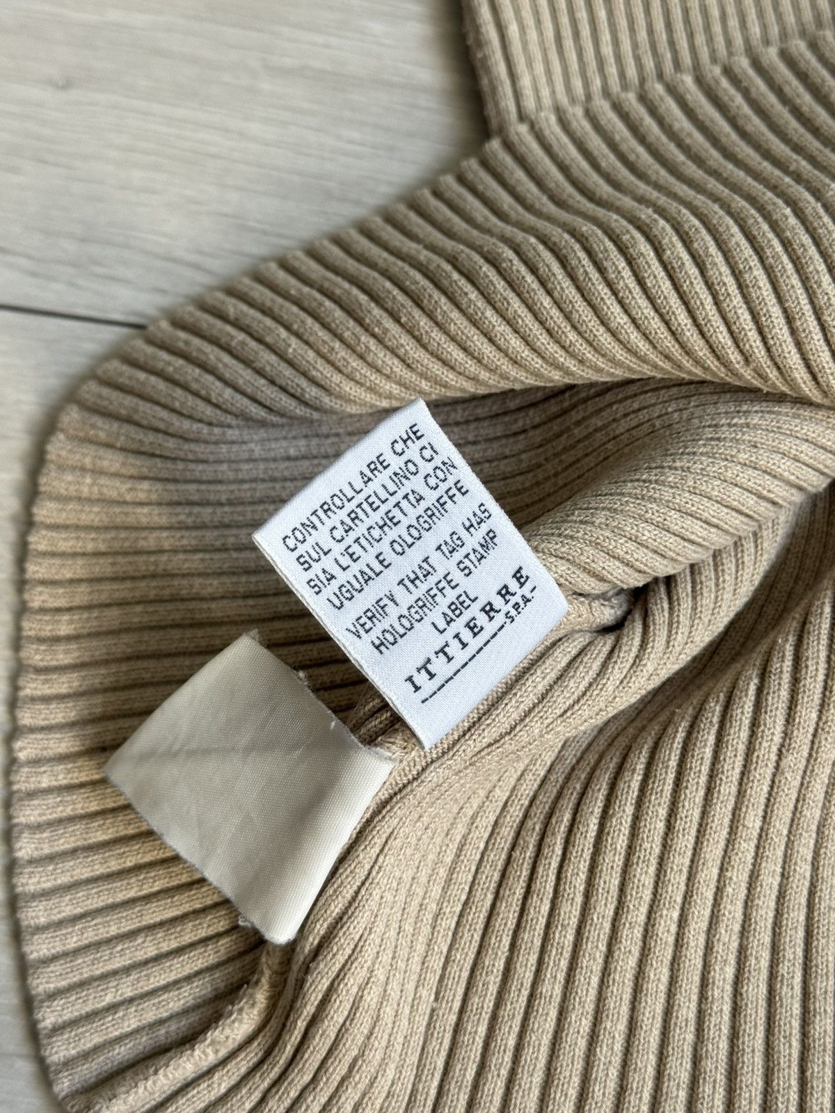 Dolce & Gabbana Vintage Dolce & Gabbana Knitted T-shirt Size M / US 6-8 / IT 42-44 - 14 Thumbnail