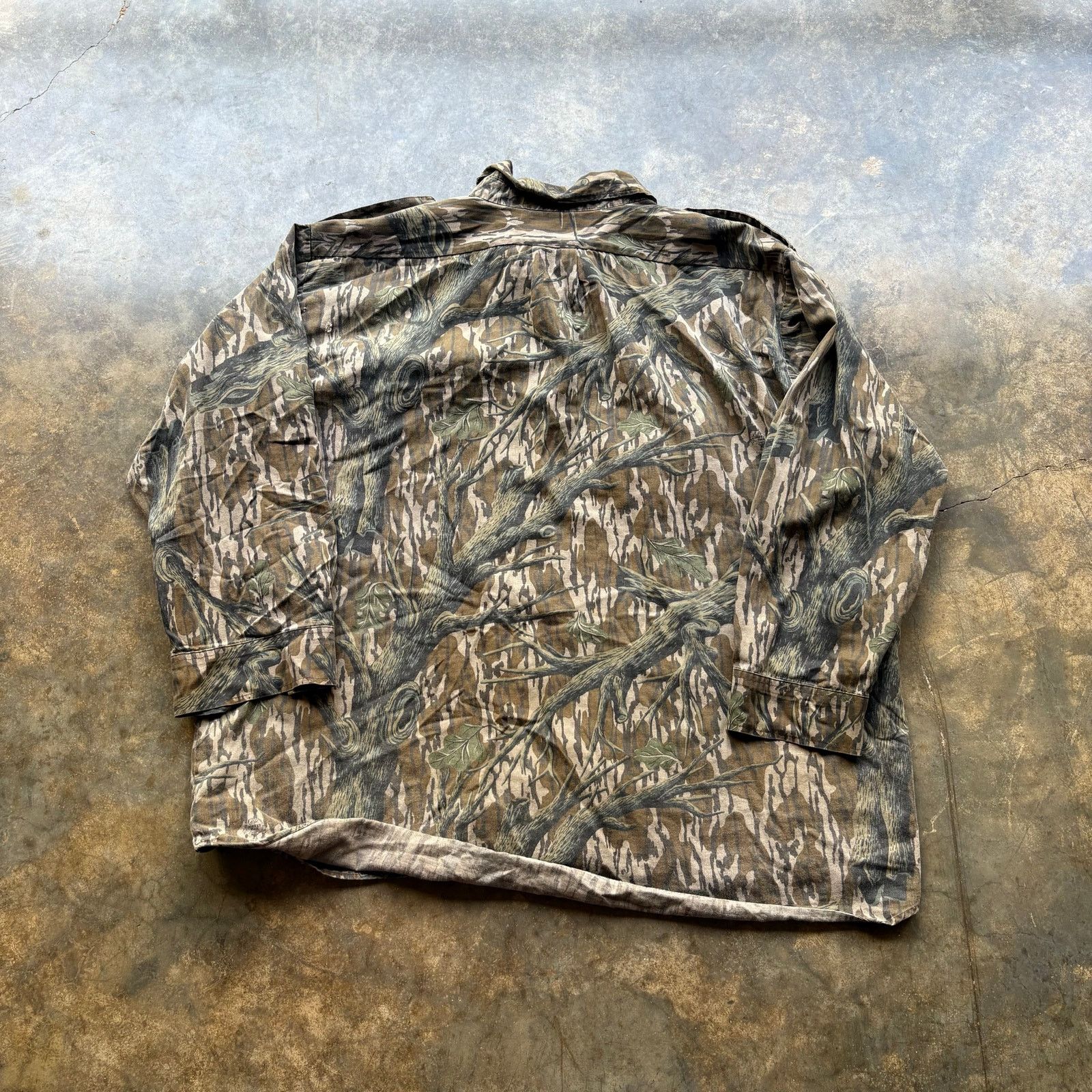 Mossy Oaks Beautiful Vintage 80s Mossy Oaks Camo Shirt Size US XXL / EU 58 / 5 - 6 Thumbnail