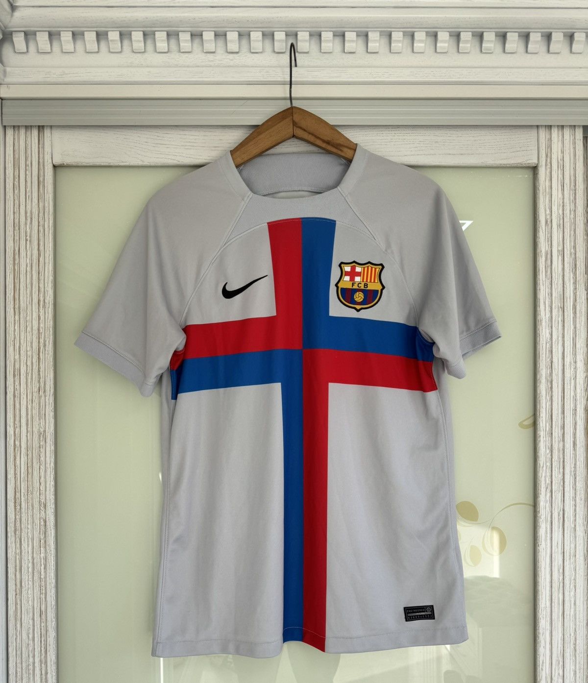 Nike Barcelona 2022-2023 Third Soccer Jersey Football Kit Shirt Size US M / EU 48-50 / 2 - 1 Thumbnail