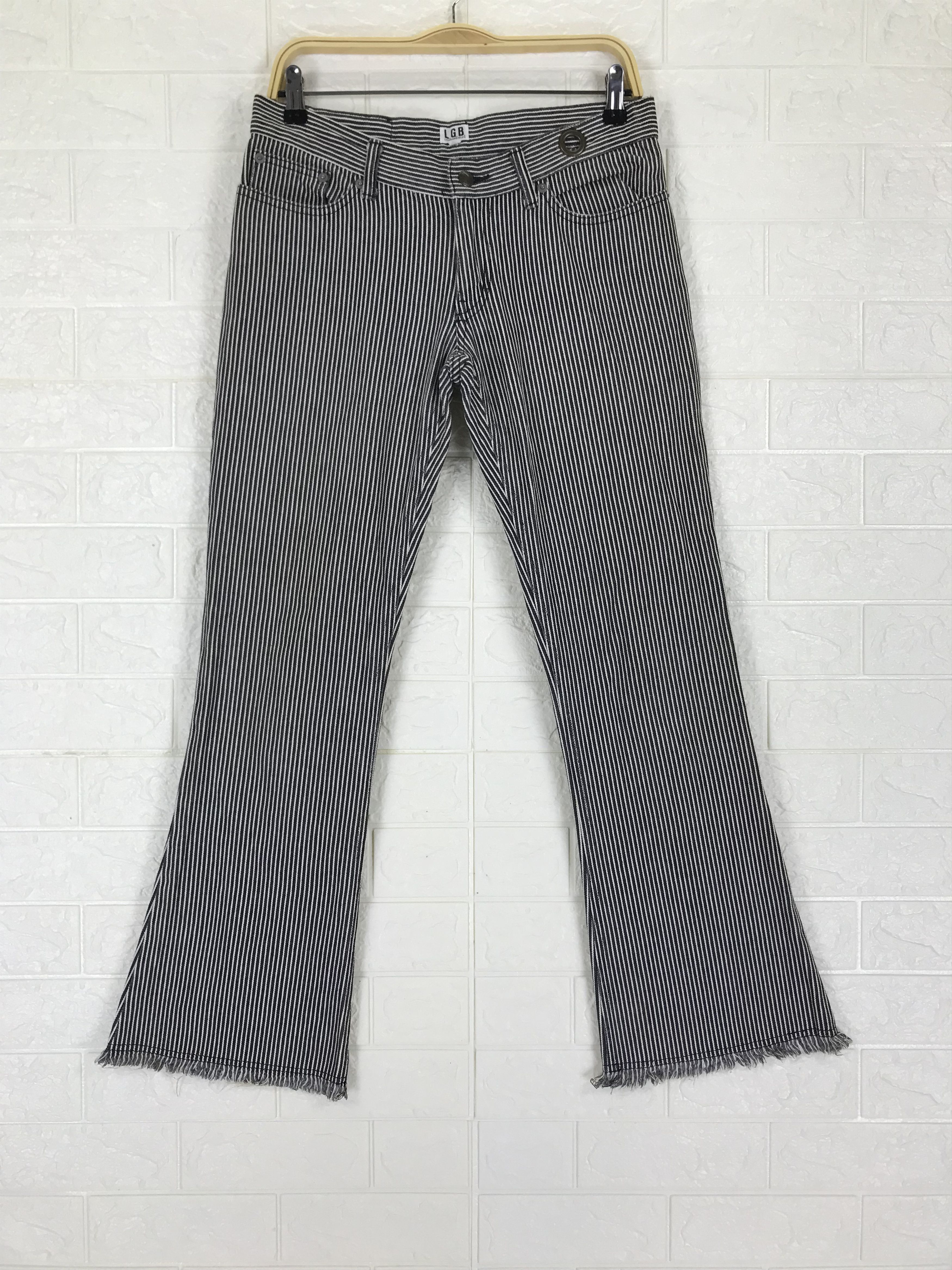 Le Grande Bleu (L.G.B.) Le Grande Bleu (L.G.B.) Hickory Striped Flare Jeans Size US 29 - 1 Thumbnail