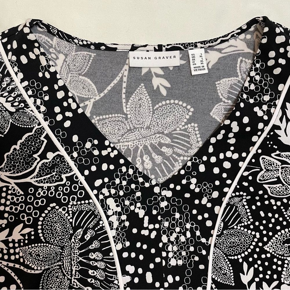 Other Susan Graver Floral Liquid Knit V-Neck Black White Tunic To Size L / US 10 / IT 46 - 8 Thumbnail