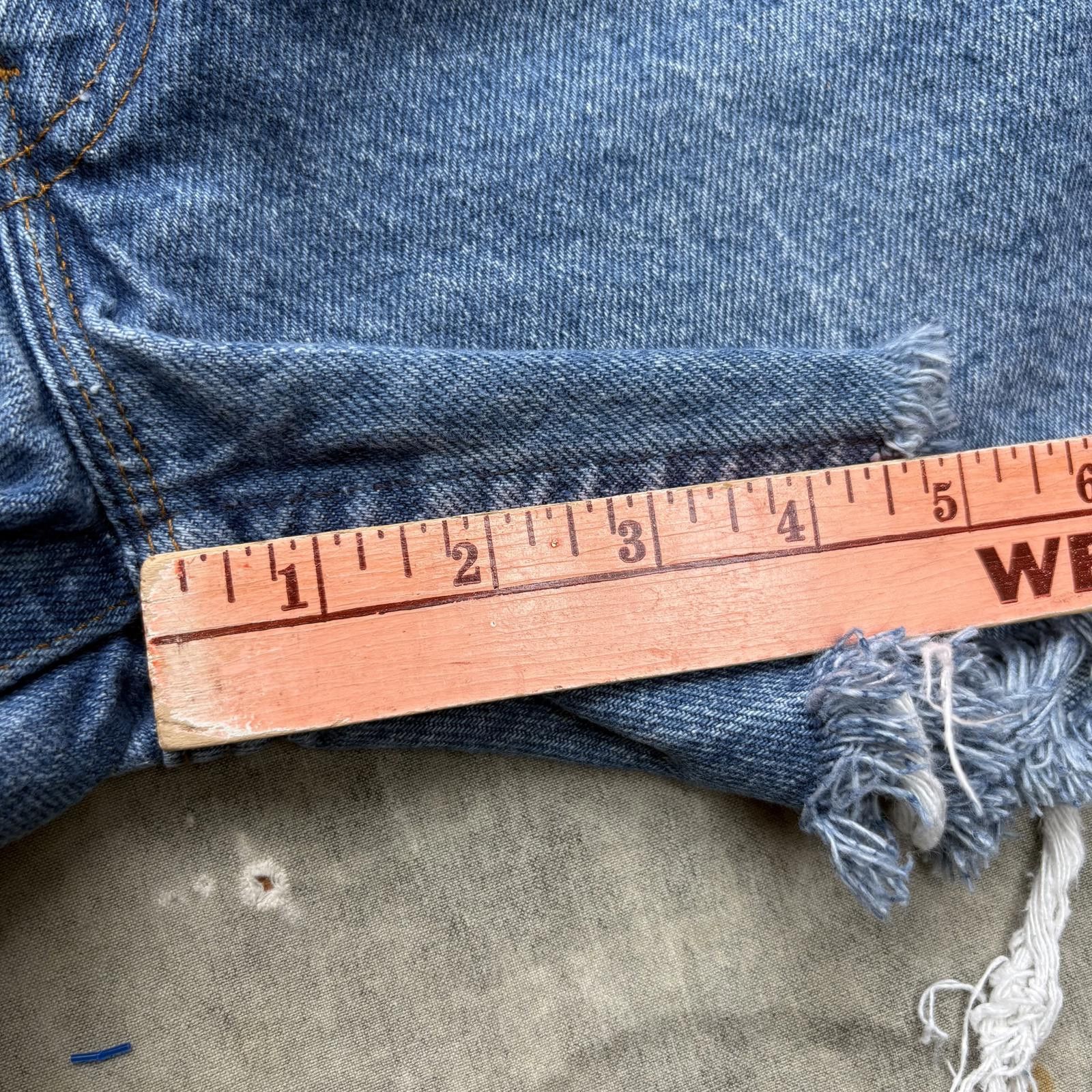 Levi's Vintage 80s Levi’s Orange Tab Cut Off Frayed Denim Shorts Size 28" / US 6 / IT 42 - 7 Thumbnail