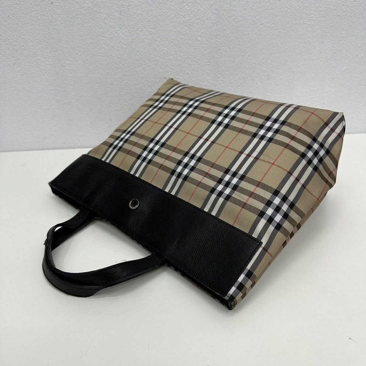 Burberry ‼️YES‼️ AUTHENTIC BURBERRY LONDON NOVA CHECK CARRY TOTE BAG Size ONE SIZE - 17 Thumbnail