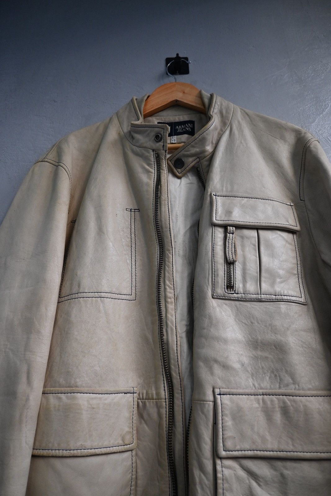 Emporio Armani Emporio Armani 2000’s natural distressed lamb leather jacket Size US M / EU 48-50 / 2 - 6 Thumbnail