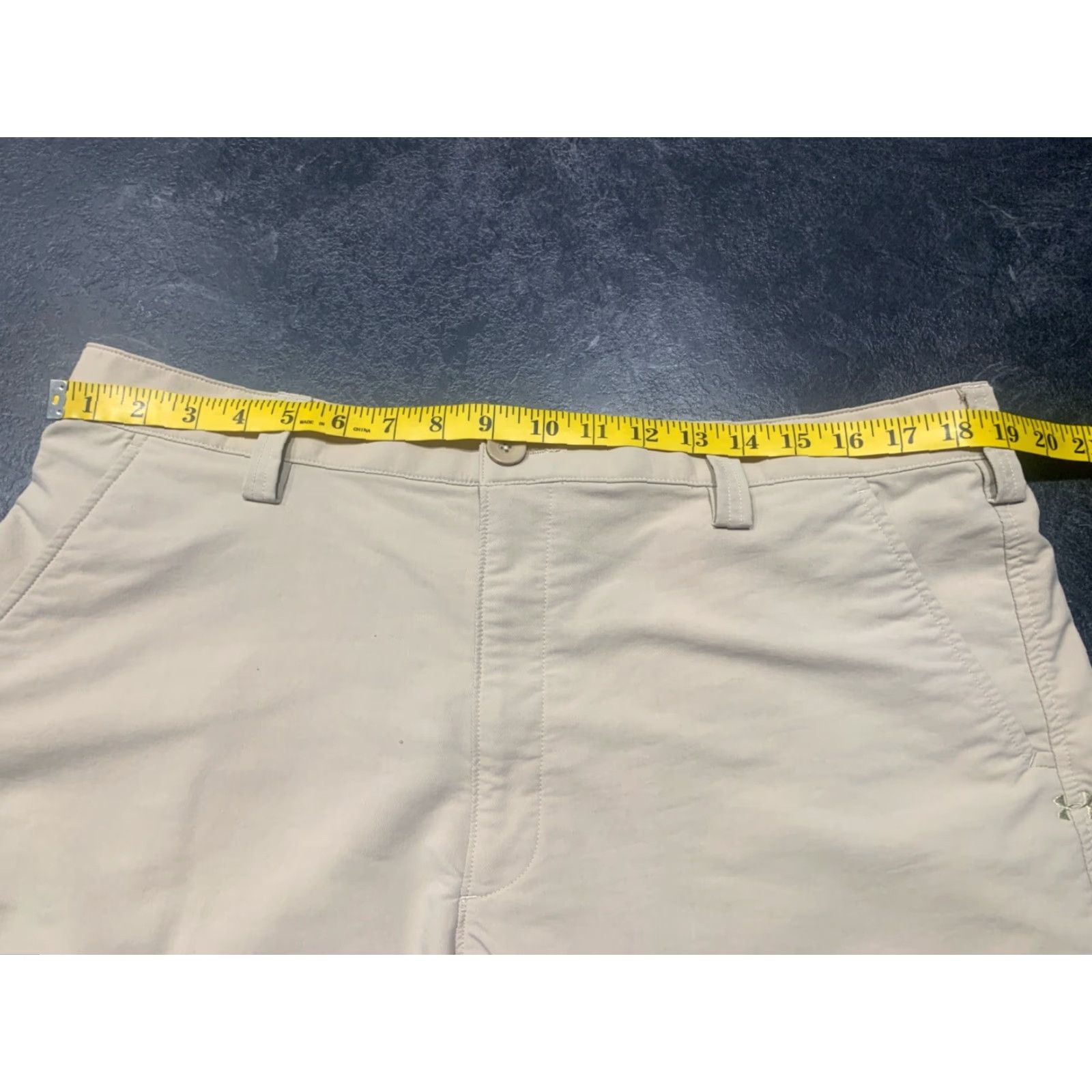 Under Armour Under Armour Men’s Golf Shorts Sz 38 Beige Nylon Bermuda Casual Spring Summer Size US 32 / EU 48 - 4 Thumbnail
