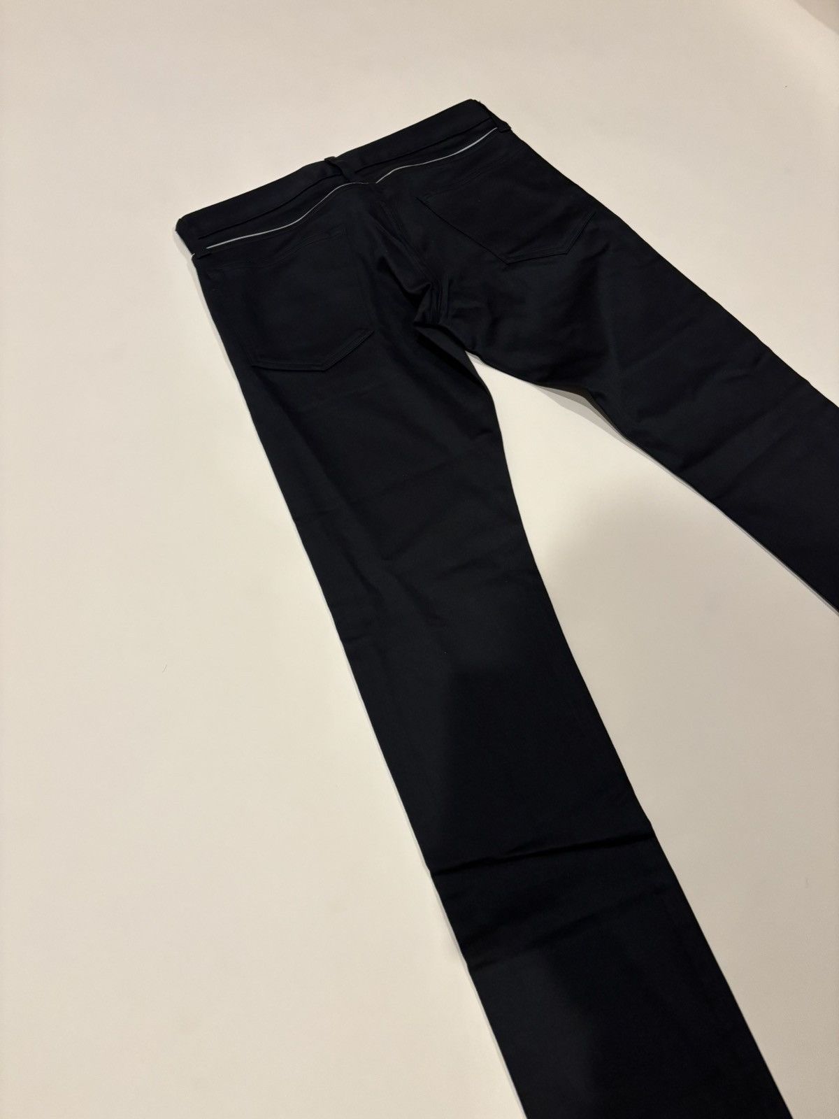 Undercover Undercover SS08 ‘Summer Madness’ Bee Patch Skinny Jeans Size US 28 / EU 44 - 6 Thumbnail