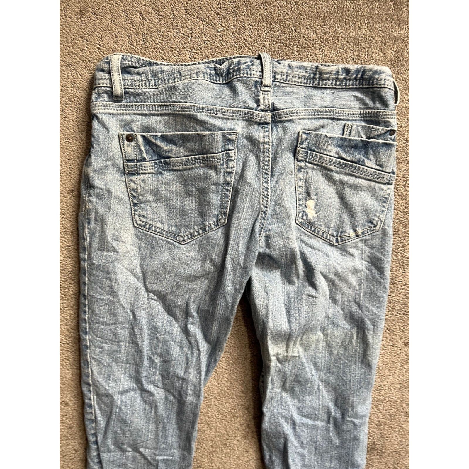 Aeropostale Aeropostale Women's Jeans Size 5/6 Capris Distressed Cropped Light Wash Junior's Size 27" / US 4 / IT 40 - 4 Thumbnail