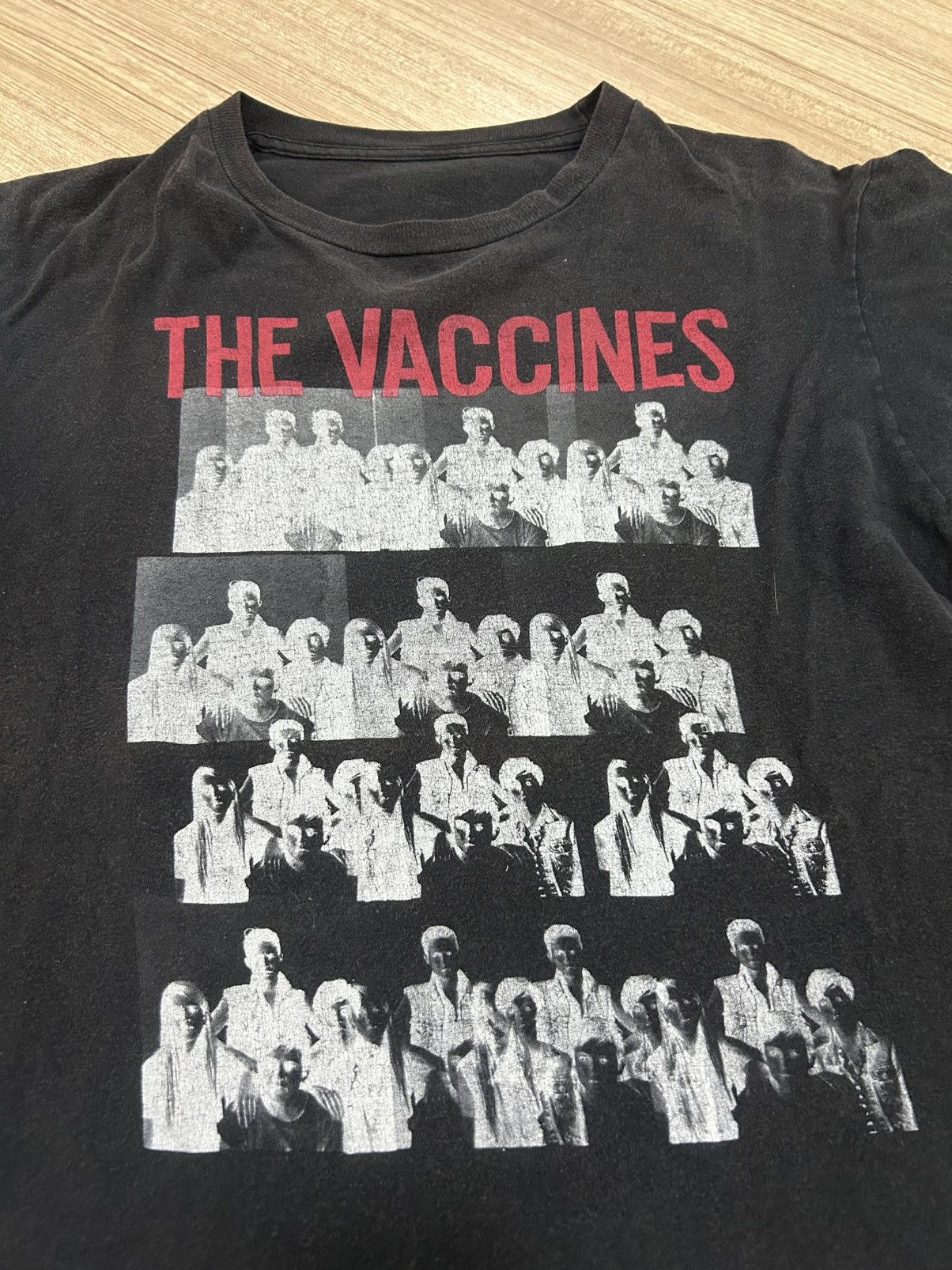 Band Tees The Vaccines Size US M / EU 48-50 / 2 - 4 Thumbnail