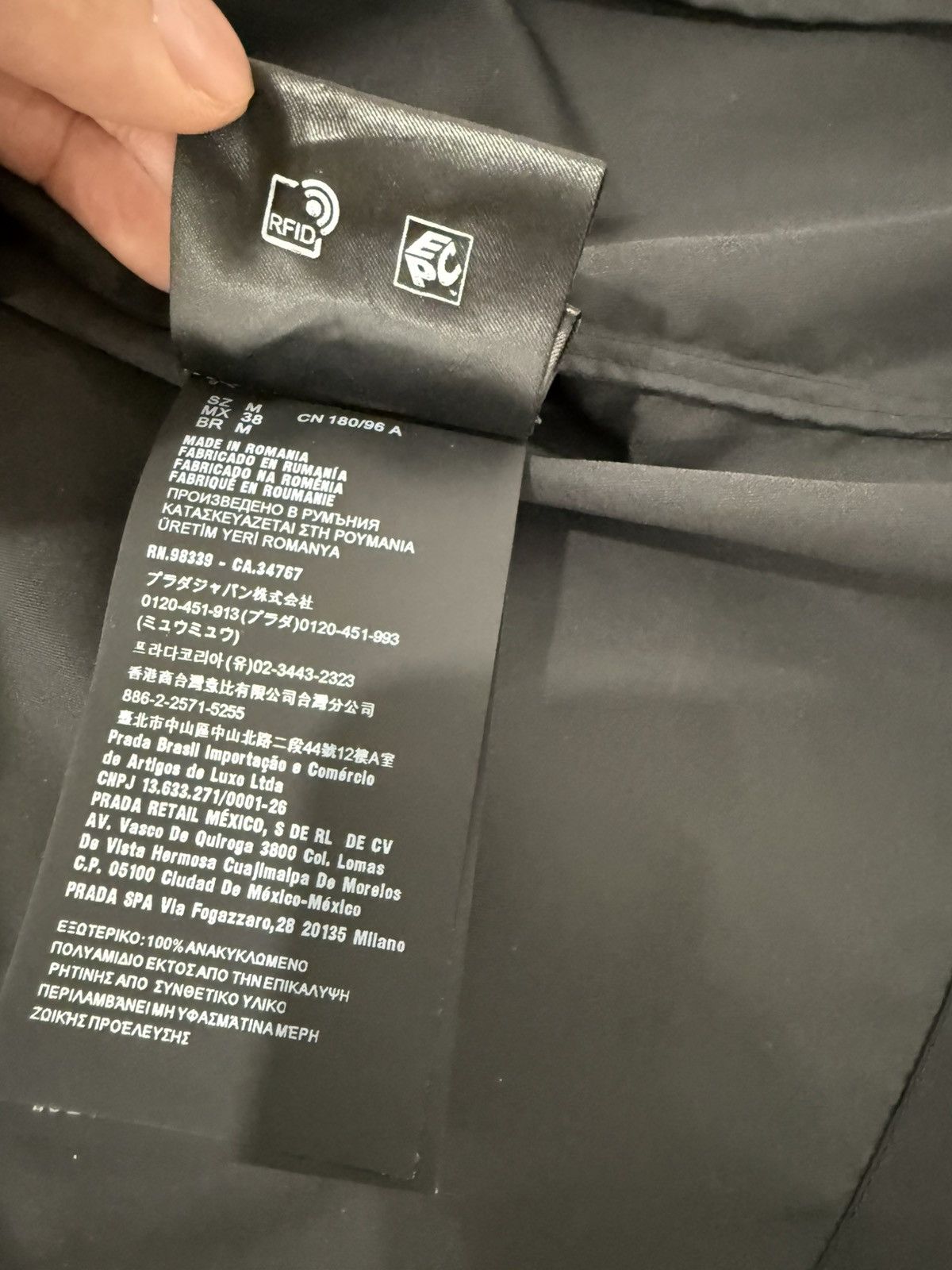 Prada Prada Re-Nylon Short-Sleeved Shirt Size US M / EU 48-50 / 2 - 5 Thumbnail