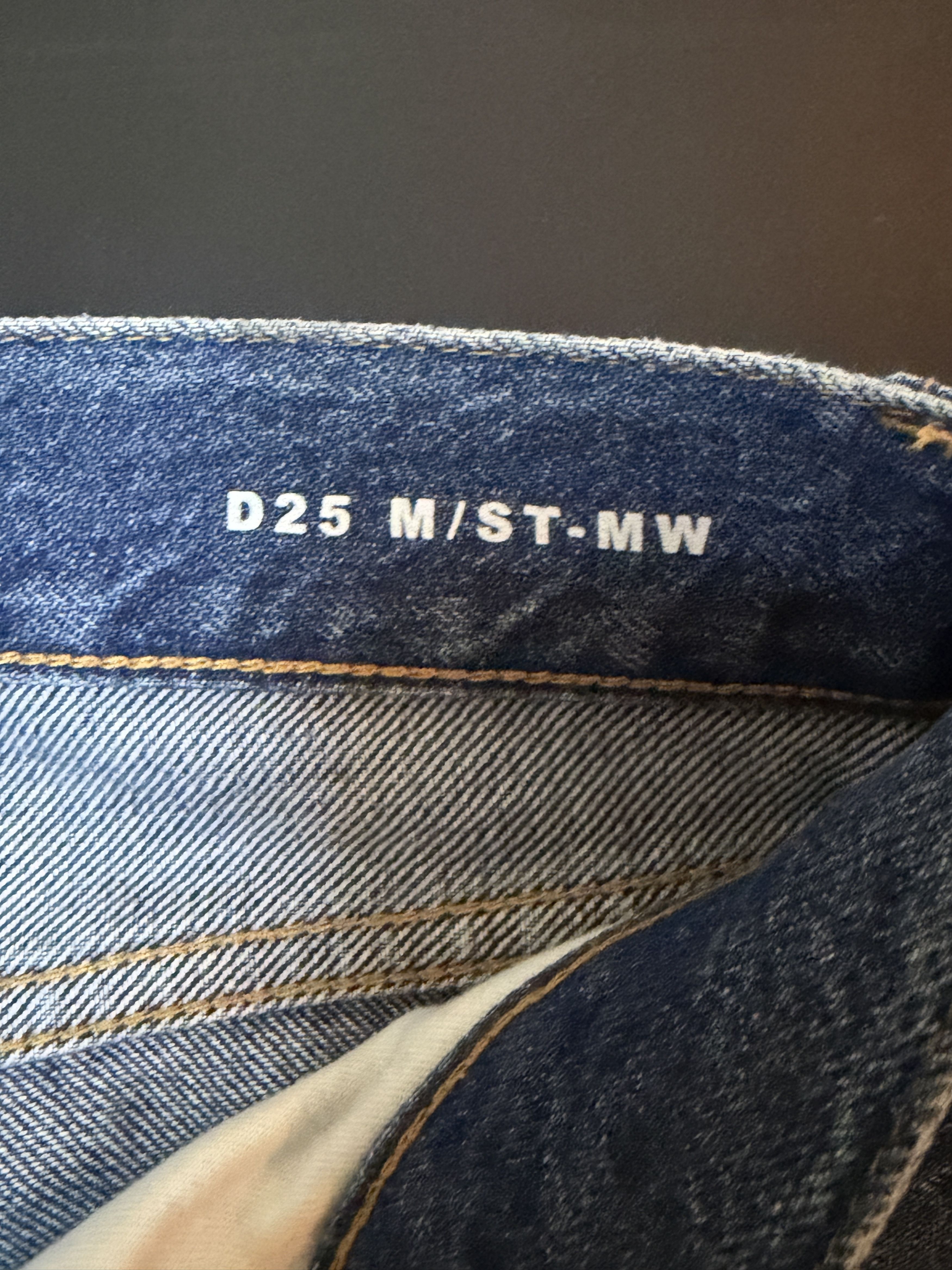 Yves Saint Laurent Saint Laurent Straight leg mid waist Jeans Size US 30 / EU 46 - 5 Thumbnail