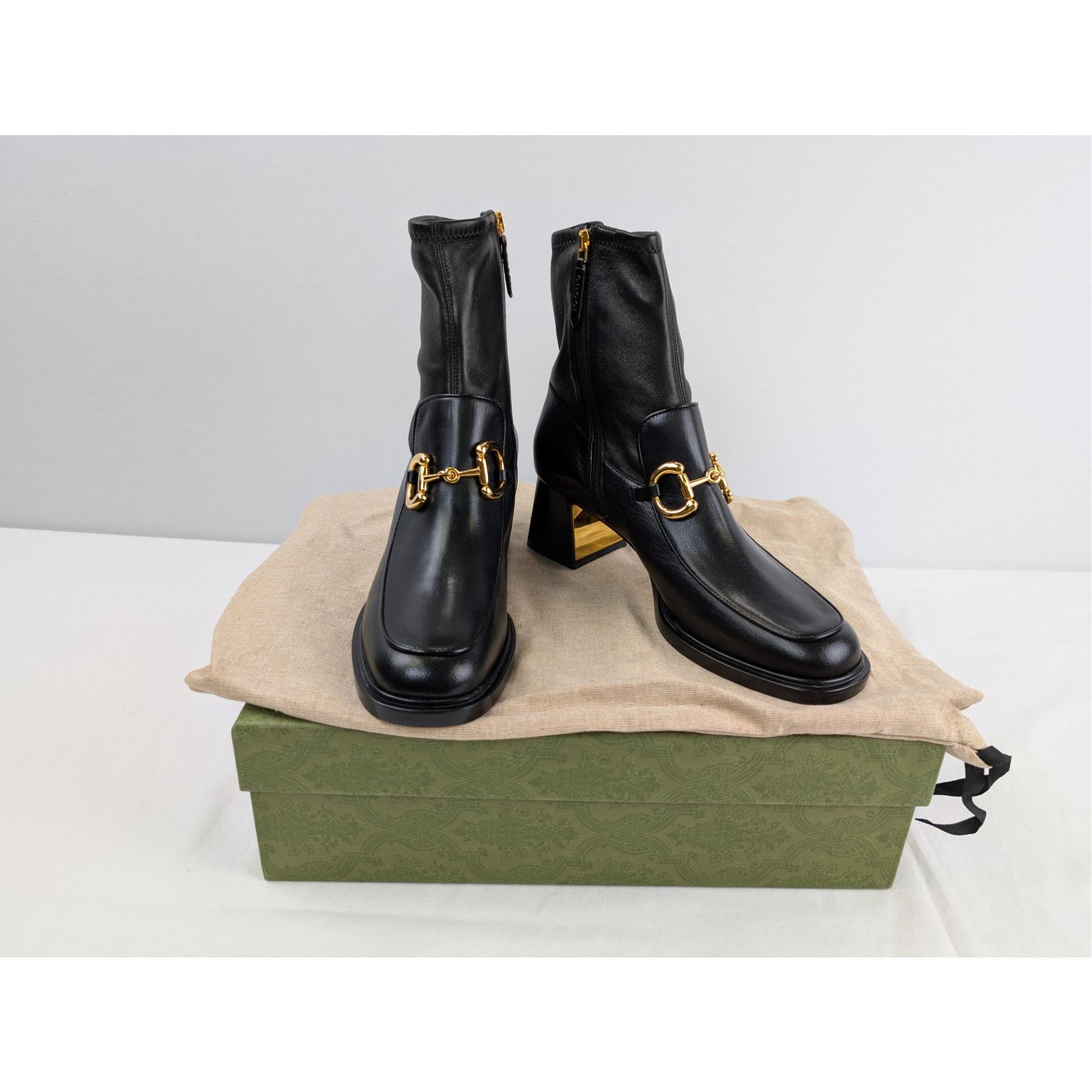 Gucci o1rshd1 Horsebit Leather ankle boot in Black-Gold Toned Size US 10 / IT 40 - 19 Thumbnail
