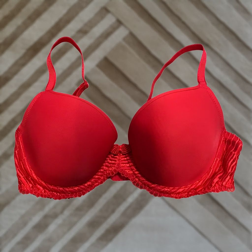 Vintage Wacoal Bra 32D Womens Red Lace Trim Contour Underwire T-Shirt Cup Size ONE SIZE - 1 Thumbnail