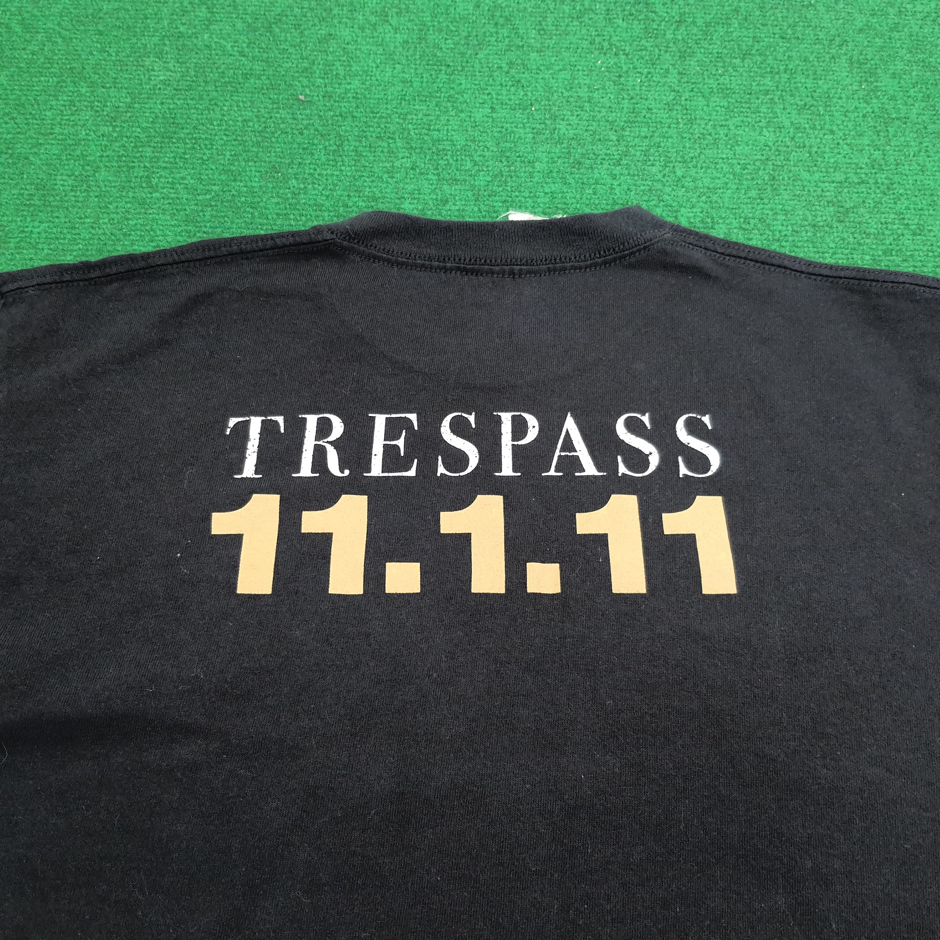 Other TRESPASS Hollywood Movie T-shirt Size US L / EU 52-54 / 3 - 4 Thumbnail