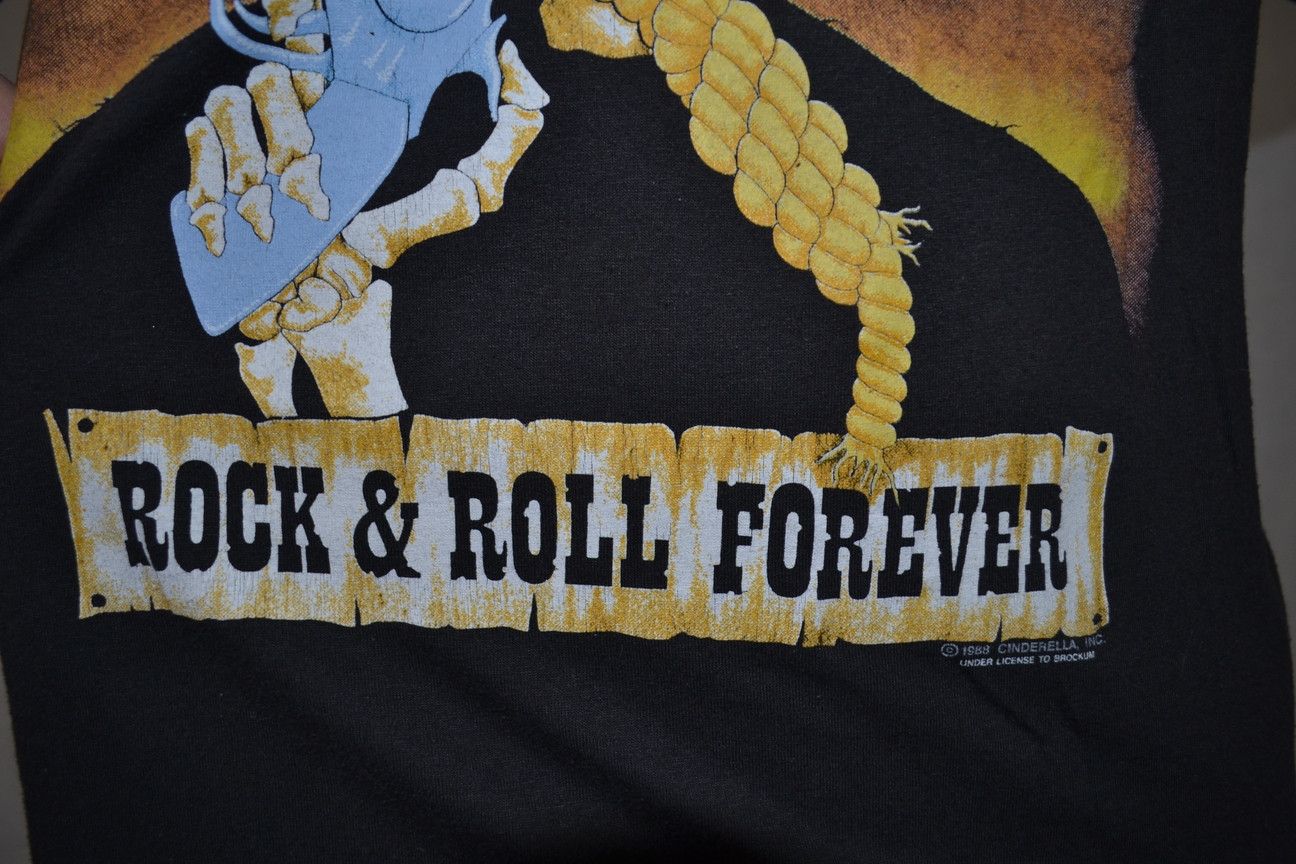 Brockum Vintage 1988 CINDERELLA Loves The South Band Tee L Size US L / EU 52-54 / 3 - 11 Thumbnail