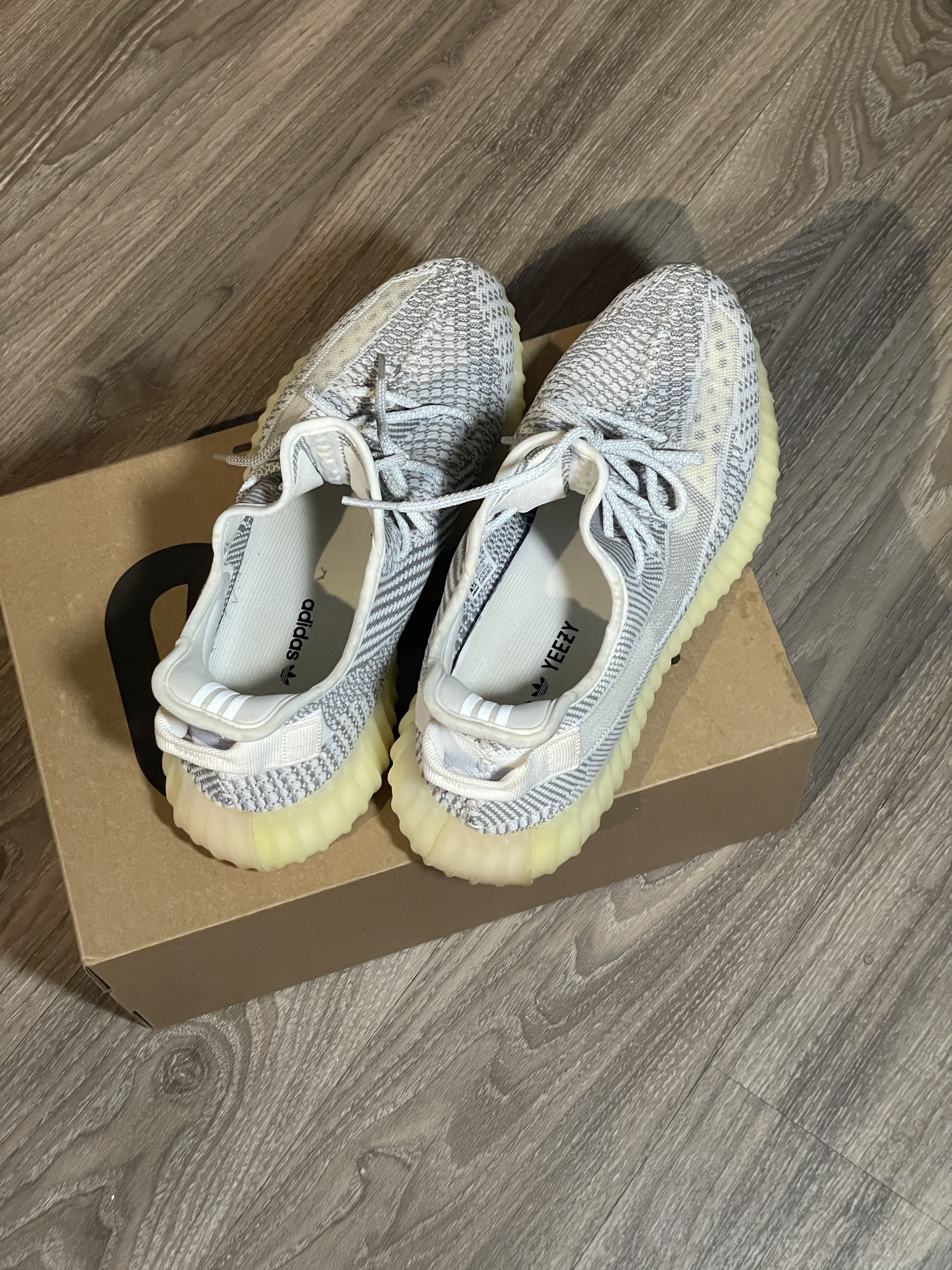 Yeezy adidas Yeezy Boost 350 V2 Cloud White Size US 13 / EU 46 - 2 Thumbnail