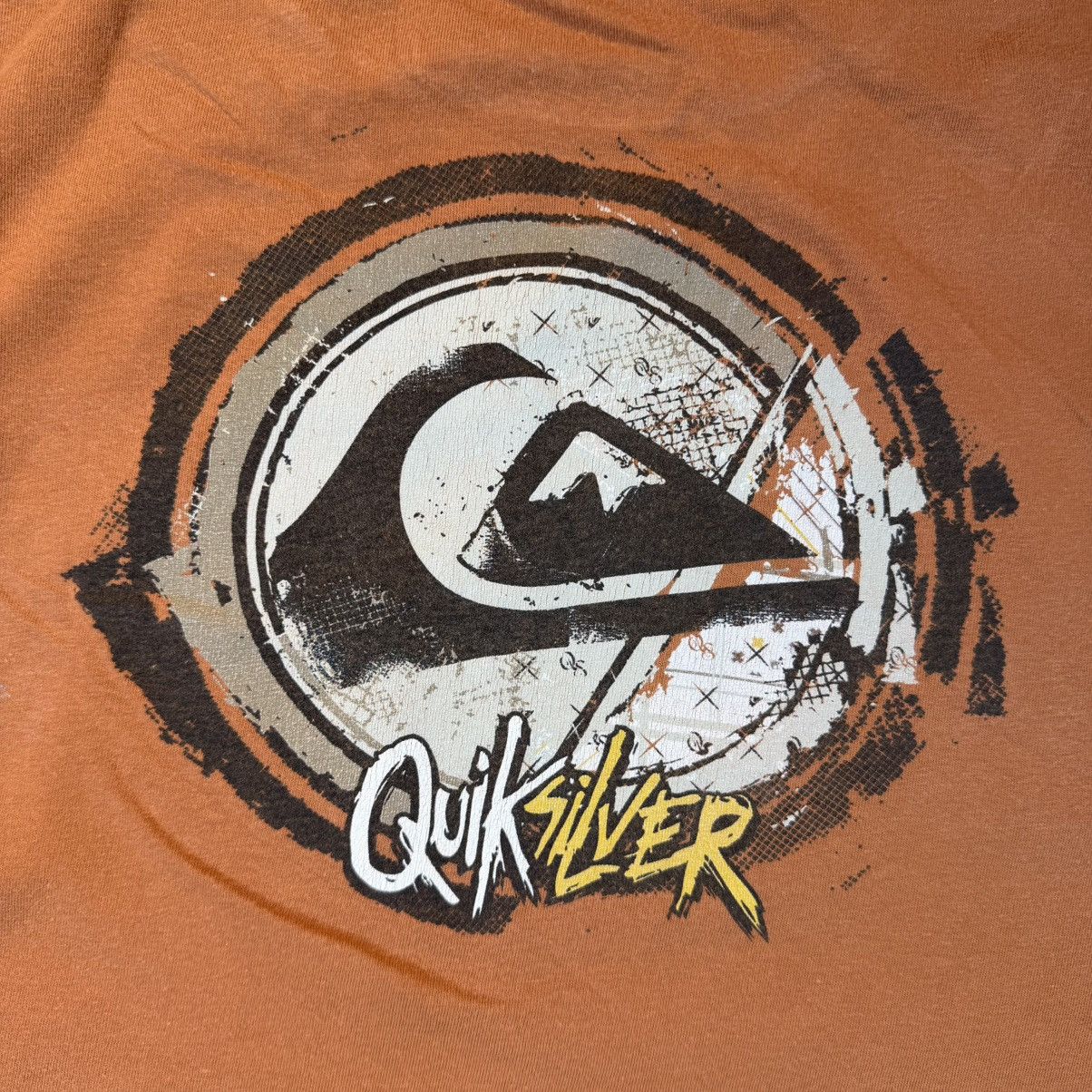 Quiksilver Quiksilver size M vintage Big Logo Surf Tee T-shirt Size US M / EU 48-50 / 2 - 2 Thumbnail