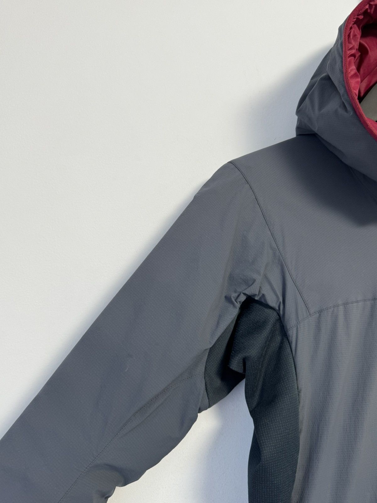 Arc'teryx Arc’teryx Atom Hoodie Women’s Insulated Jacket Size S Size S / US 4 / IT 40 - 8 Thumbnail