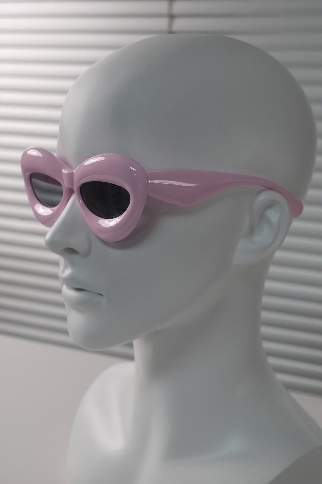 Other Y2k Vtg Futuristic Cat Eye Pink Bold Sunglasses Unisex OS Size ONE SIZE - 3 Thumbnail