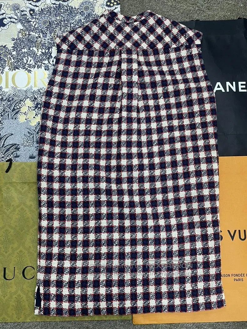 Gucci Gucci Colorblock Gold Button Tweed Dress. Size US M / EU 48-50 / 2 - 3 Thumbnail