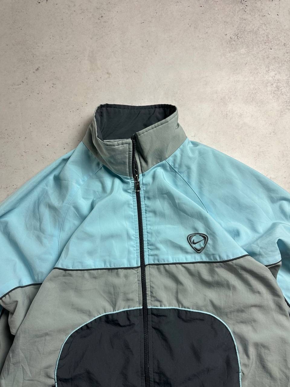 Nike Vintage Nike Swoosh Boxy Olympic Jacket Y2K L Size US L / EU 52-54 / 3 - 6 Thumbnail