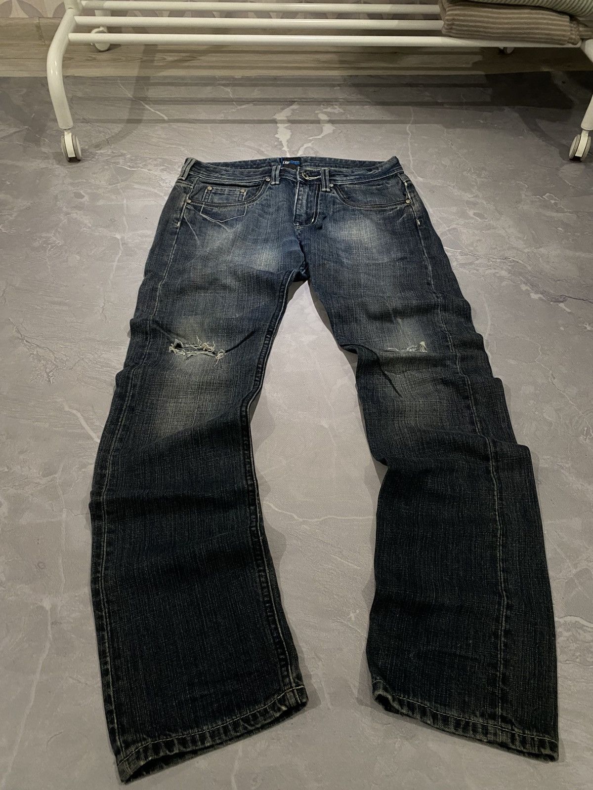 Lee Lee Raw Grunge Destroyed Washed Jean / Drip Slim Y2K Size US 28 / EU 44 - 1 Thumbnail