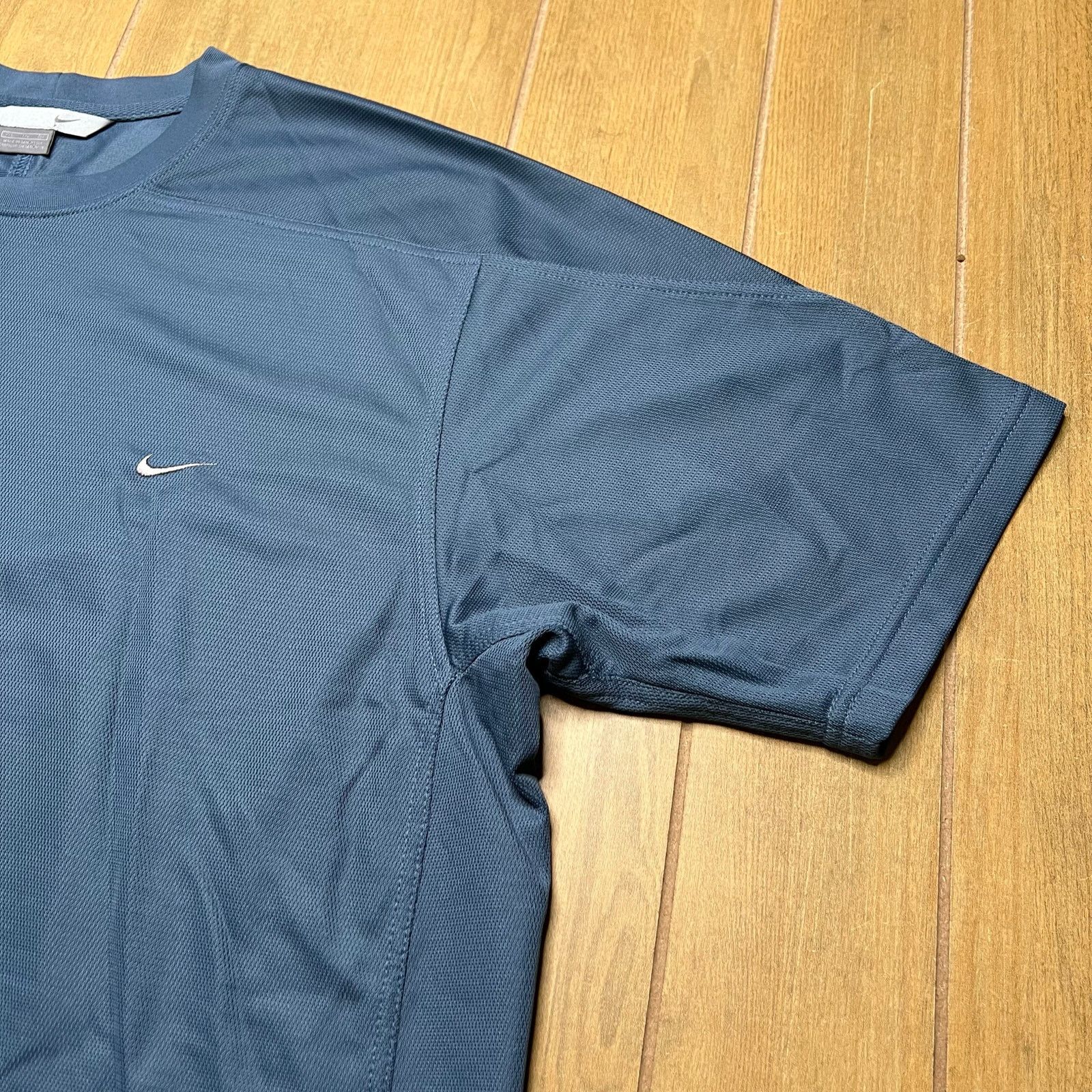 Nike Vintage Nike Swoosh T Shirt Men Sz XXL Blue Y2K Mesh Size US XXL / EU 58 / 5 - 4 Thumbnail