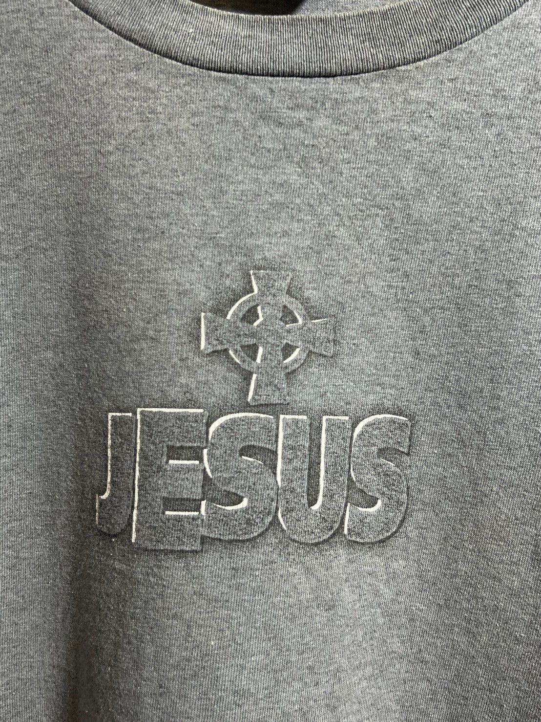 Vintage Vintage 00's JESUS Shirt Y2K BN Size US M / EU 48-50 / 2 - 5 Thumbnail