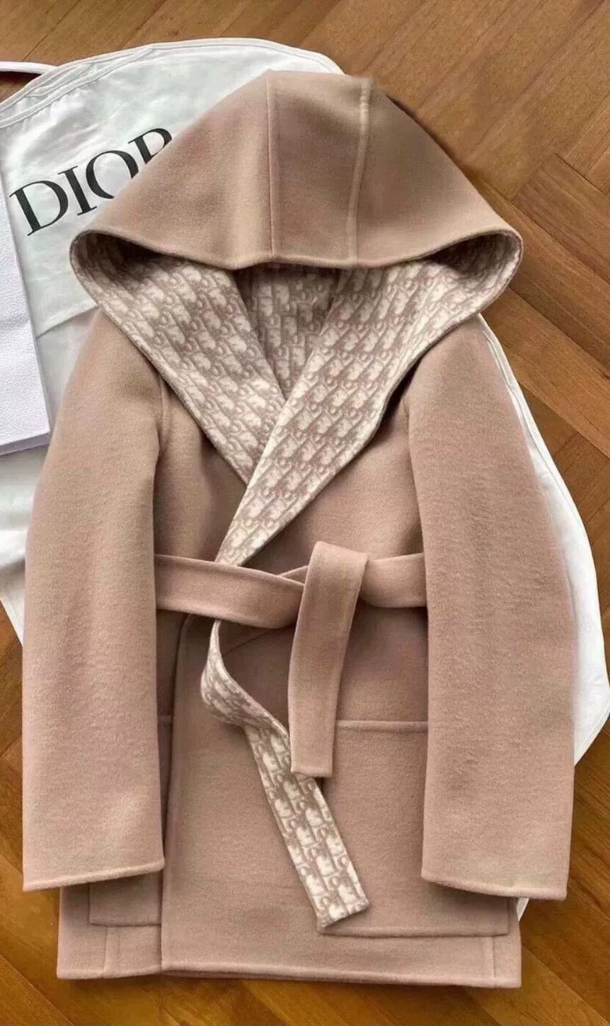 Dior dior long coat with hood and belt Size US L / EU 52-54 / 3 - 1 Thumbnail