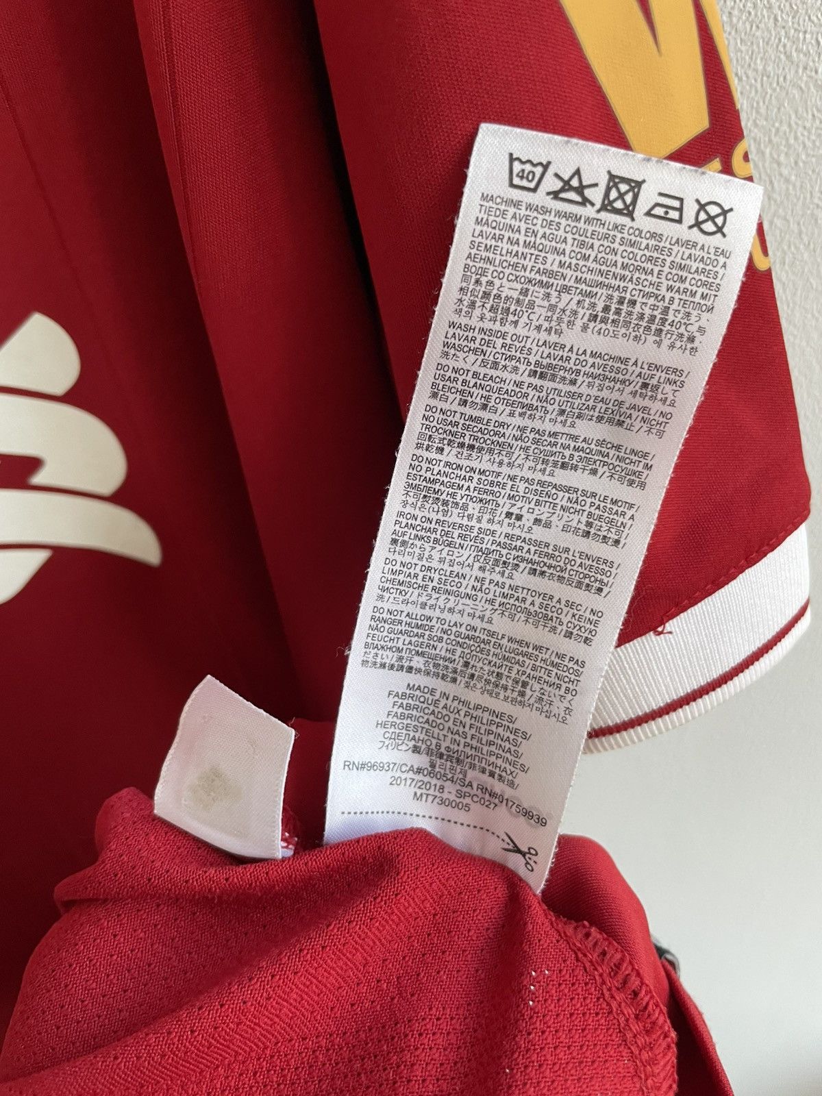 New Balance LIVERPOOL 2017 2018 FOOTBALL SHIRT SOCCER JERSEY NEW BALANCE Size US XL / EU 56 / 4 - 14 Thumbnail