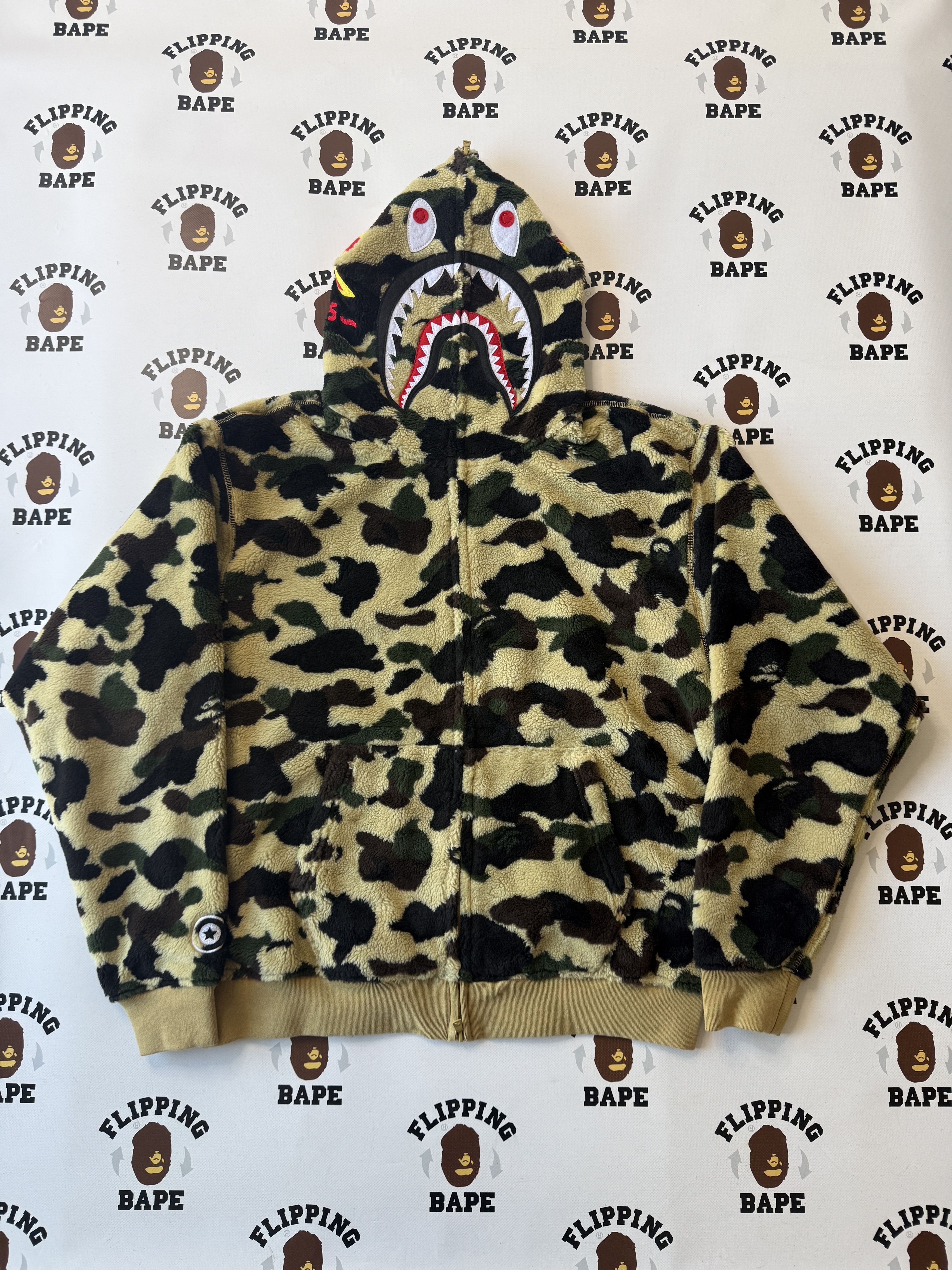 Bape × October's Very Own BAPE 1ST CAMO 2ND SHARK BOA HOODIE JACKET Size US L / EU 52-54 / 3 - 1 Thumbnail