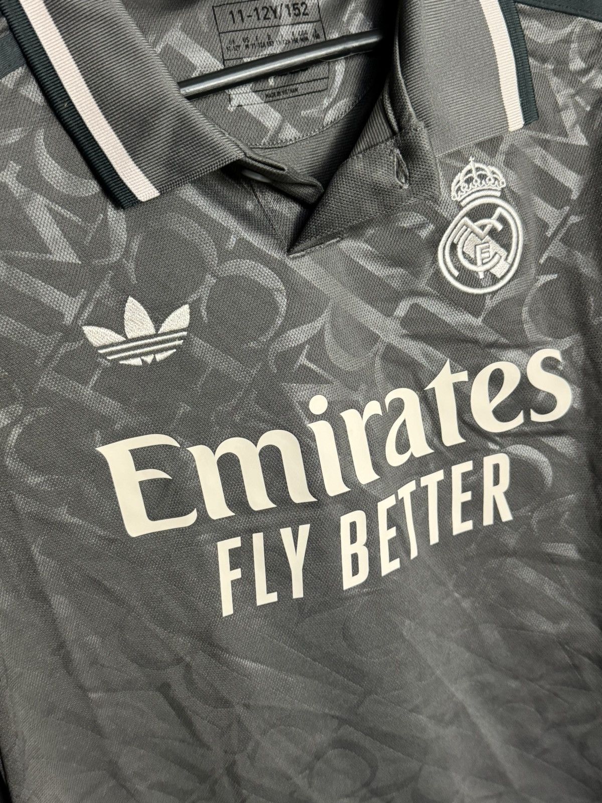 Adidas KIDS New Real Madrid 24/25 Third Mbappe Football Jersey Size US XS / EU 42 / 0 - 4 Thumbnail