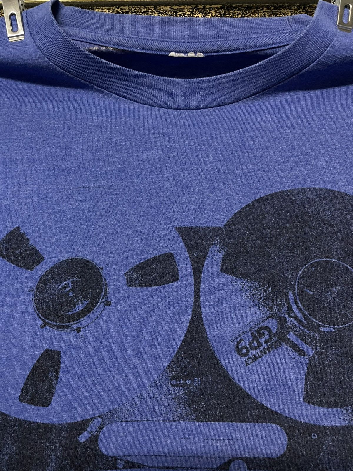Vintage Vintage Original Foo Fighters Reel To Reel Wasting Light Tee Size US S / EU 44-46 / 1 - 8 Thumbnail