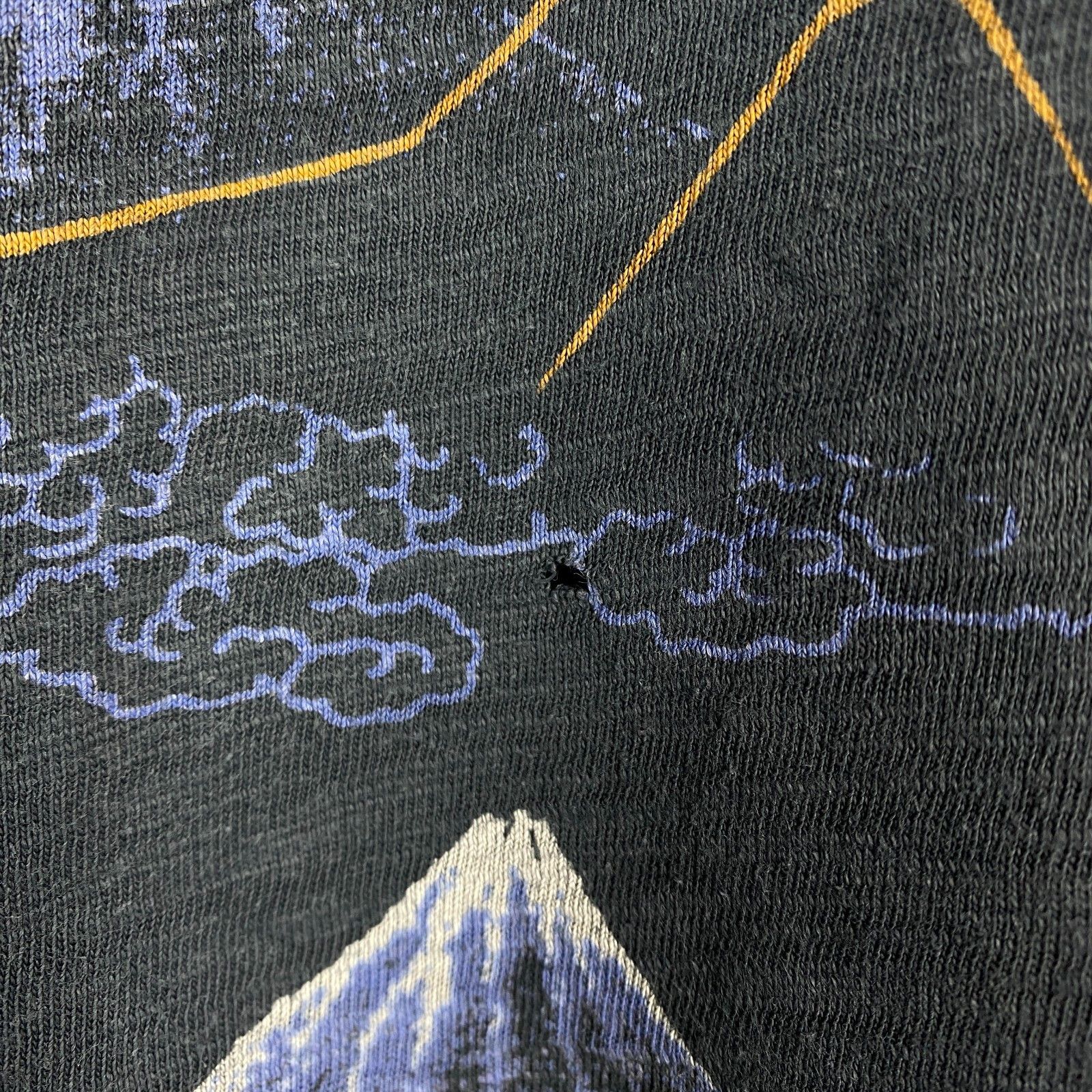 Uniqlo Uniqlo Hokusai Blue Tee Men's Size XL Blue Short Sleeve ` Size US XL / EU 56 / 4 - 5 Thumbnail