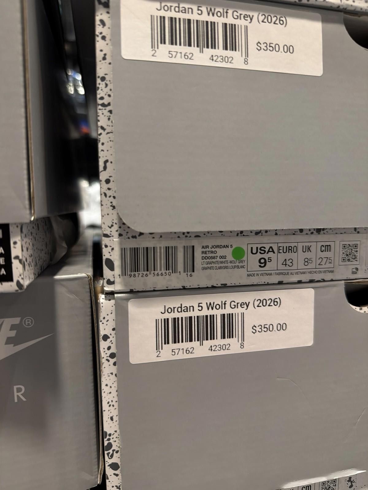 Jordan Brand Jordan Air Jordan 5 Retro DD0587-002 Wolf Grey Nubuck (9.5) Size US 9.5 / EU 42-43 - 10 Thumbnail