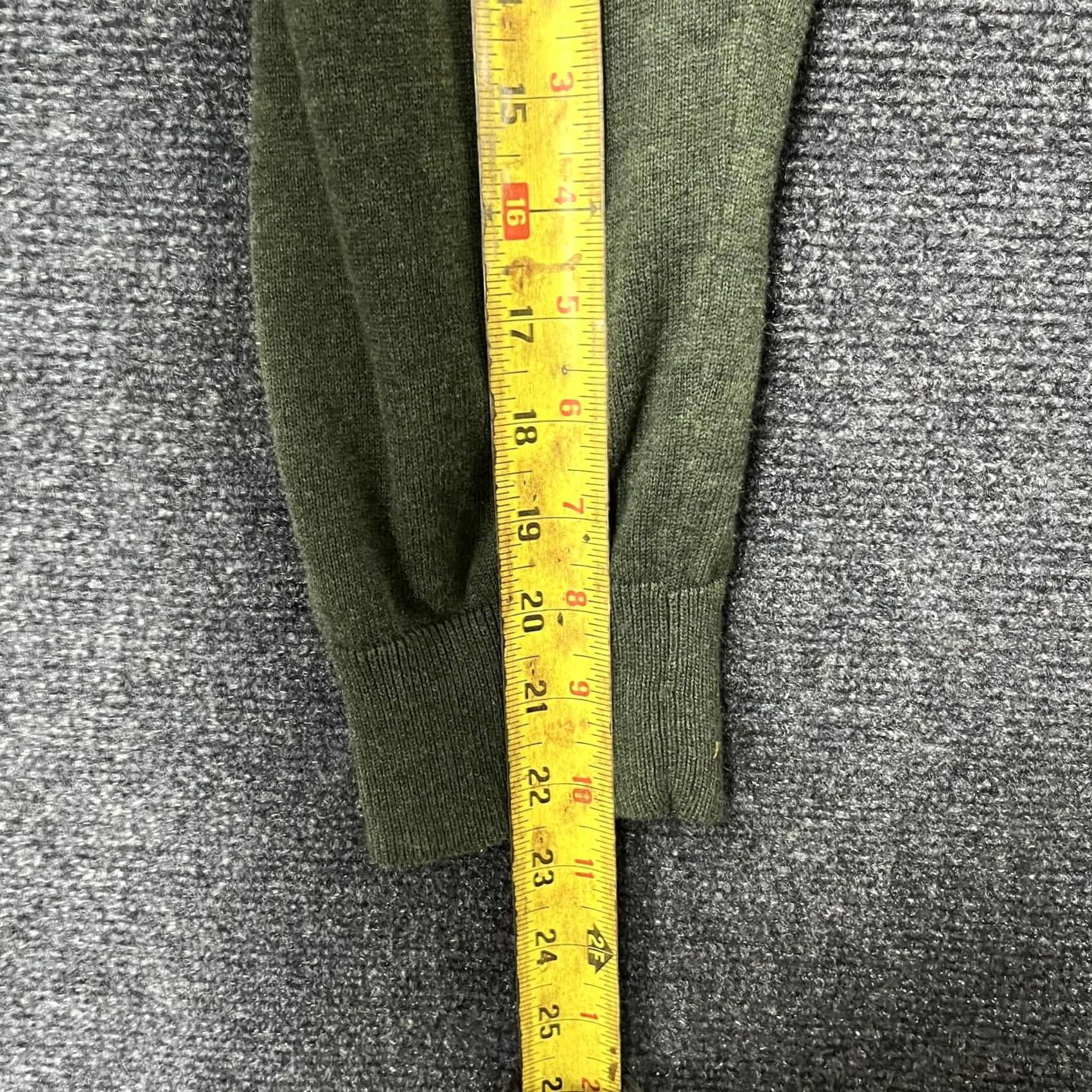 Old Navy Old Navy Sweater Mens XL Green Argyle V Neck Pullover Long Sleeve Knit Size US XL / EU 56 / 4 - 5 Thumbnail