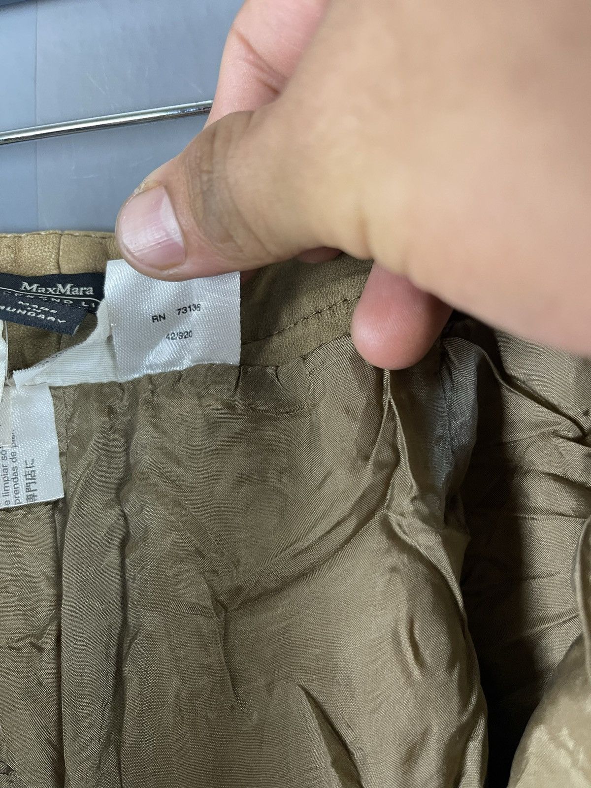Max Mara × Vintage Vintage Max Mara Hungary Leather Pants Size 26" / US 2 / IT 38 - 13 Thumbnail