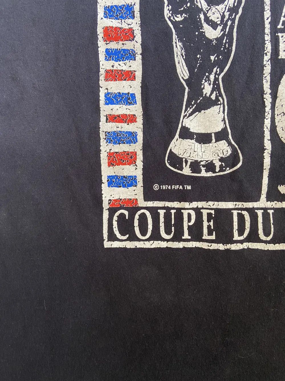 Vintage 1998 VINTAGE FIFA WORLD CUP FRANCE SOCCER FOOTBALL T SHIRT Size US XL / EU 56 / 4 - 3 Thumbnail