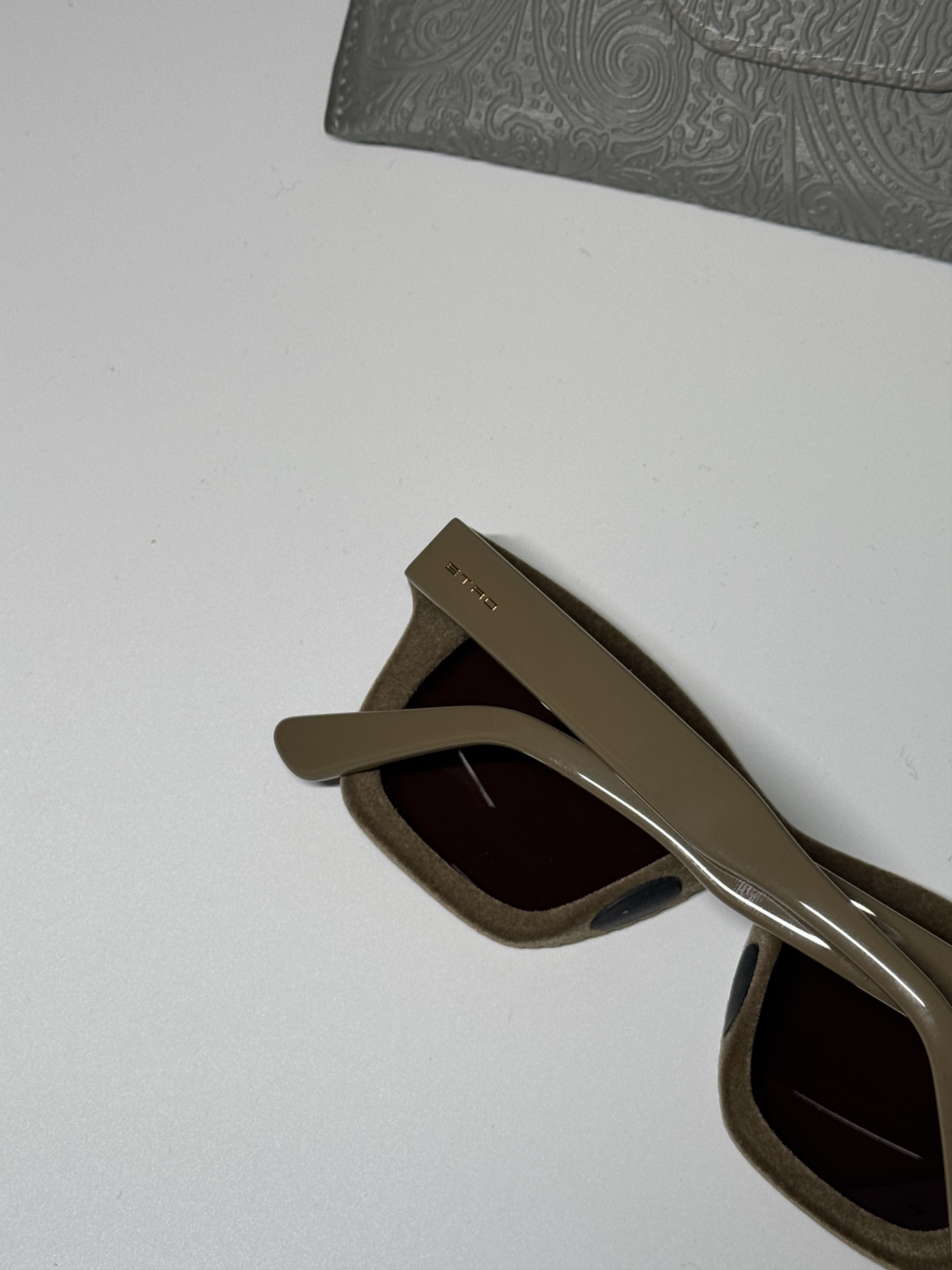 Etro Etro Sunglasses RARE! Size ONE SIZE - 8 Thumbnail
